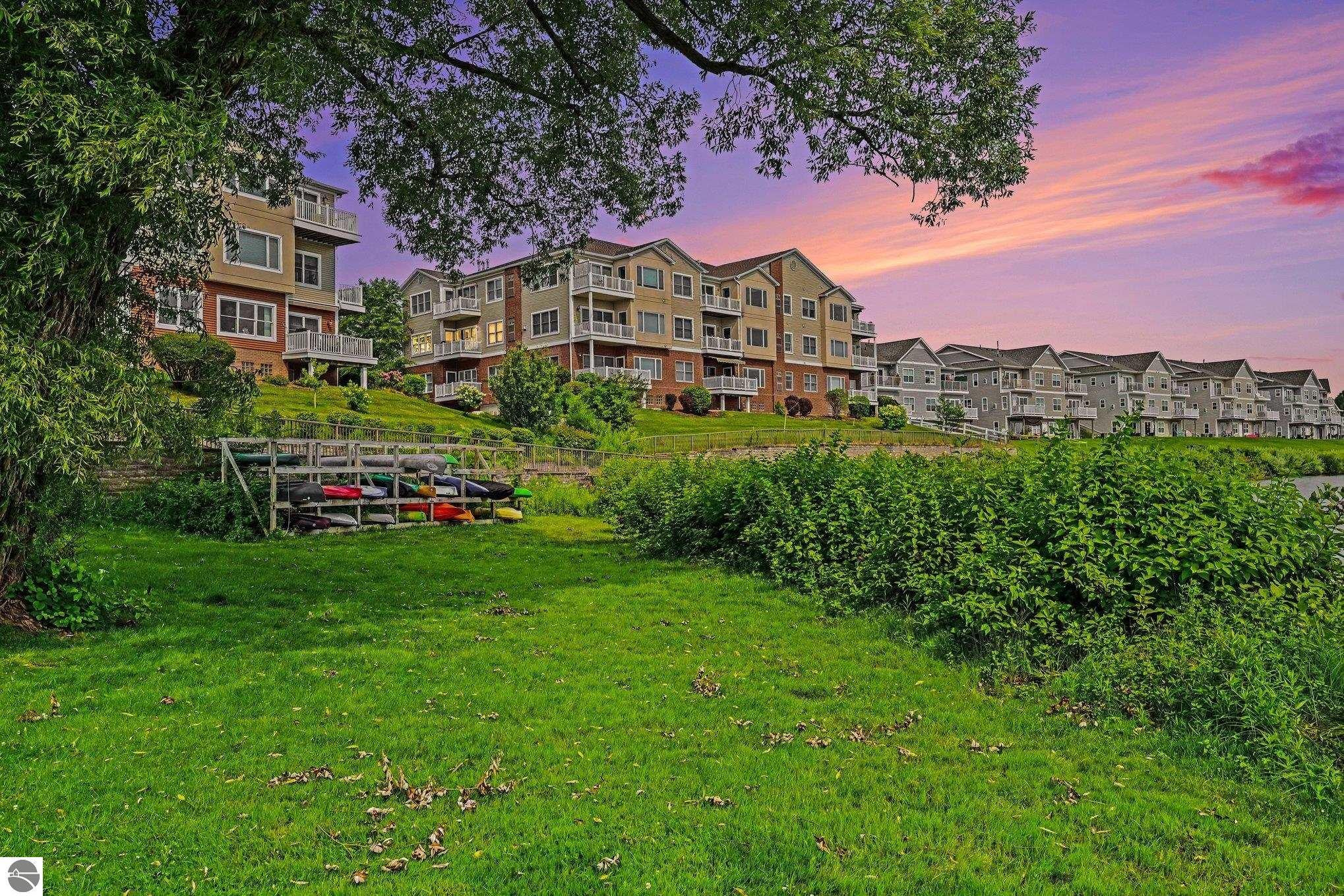 1011 Lake Ridge Drive #201 — photo