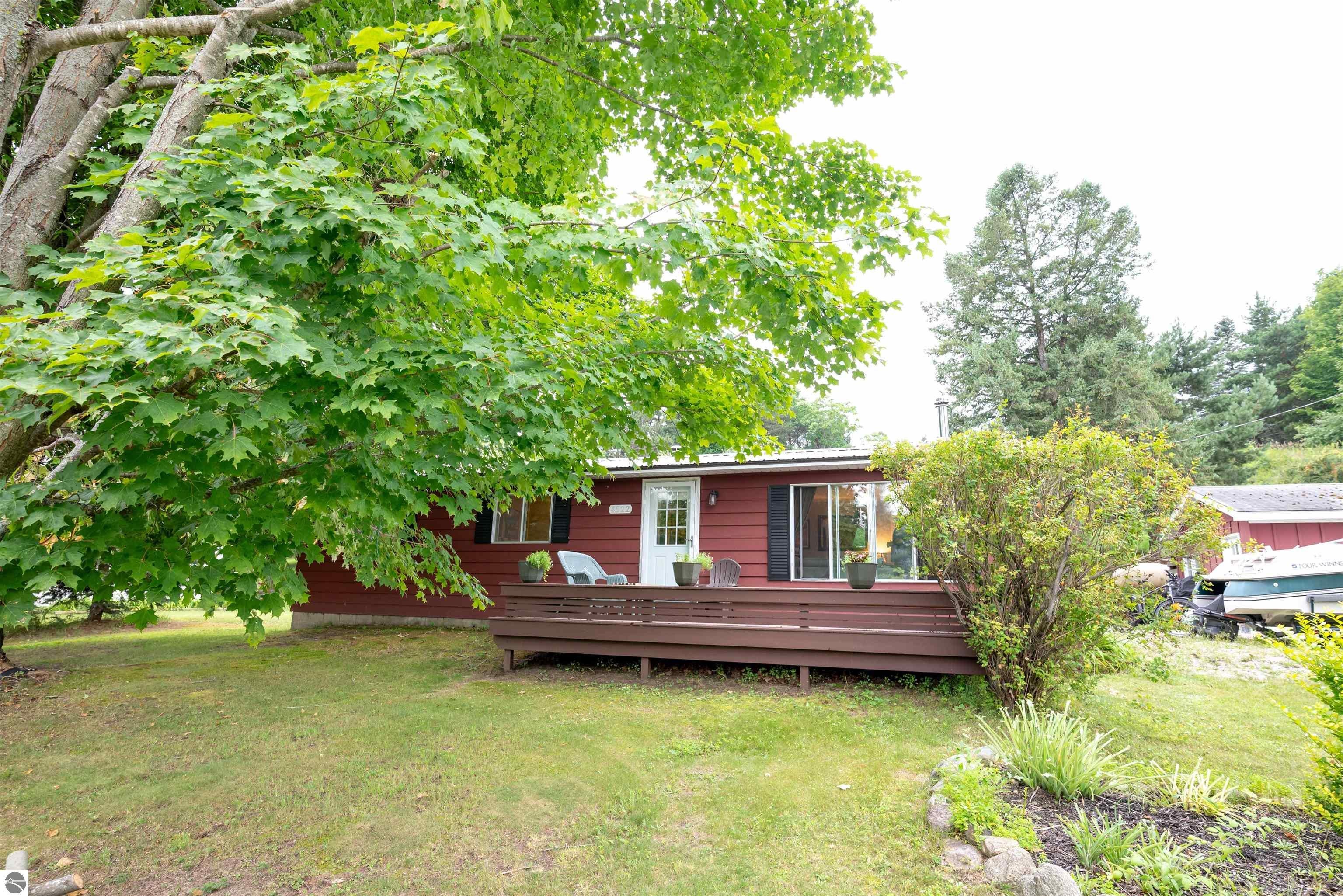 4522 Clam Lake Drive — photo