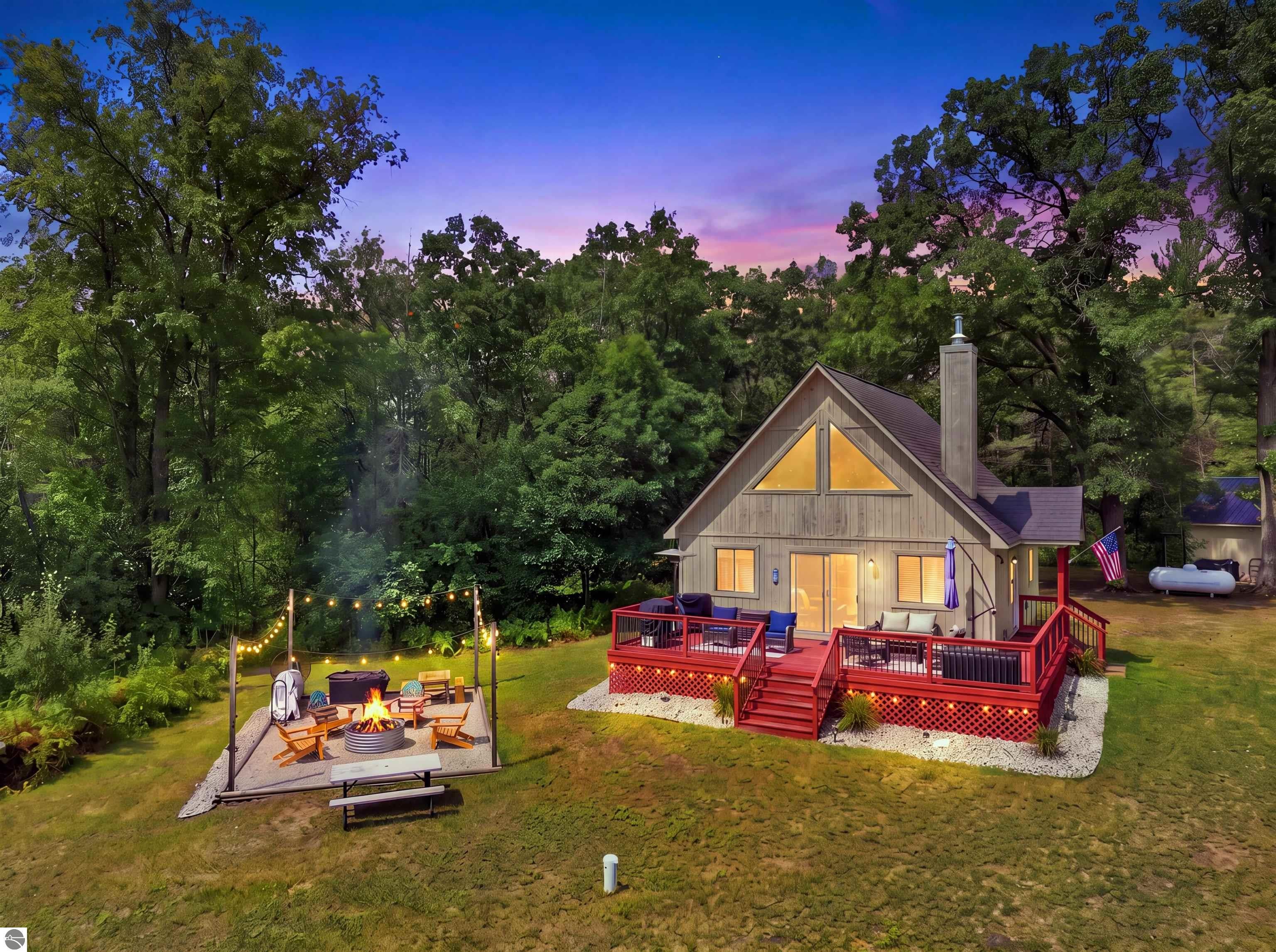 1393 Twin Lake Road — photo