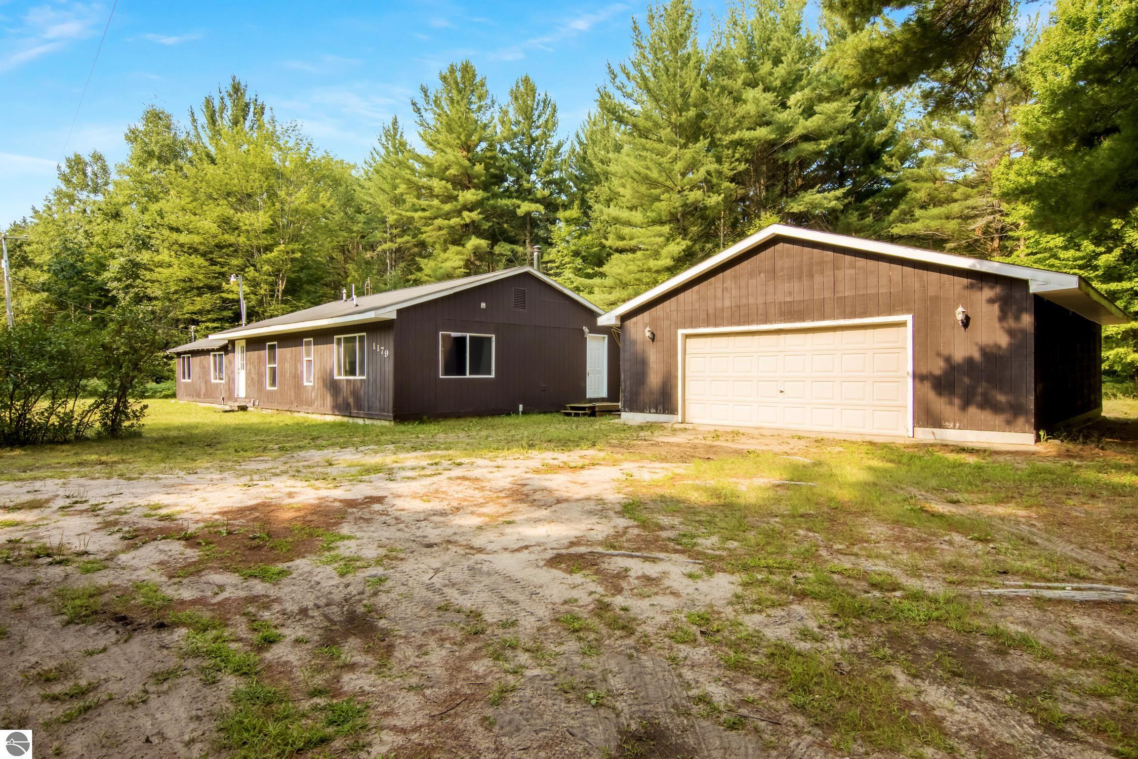1179 NE Dexter Road — photo