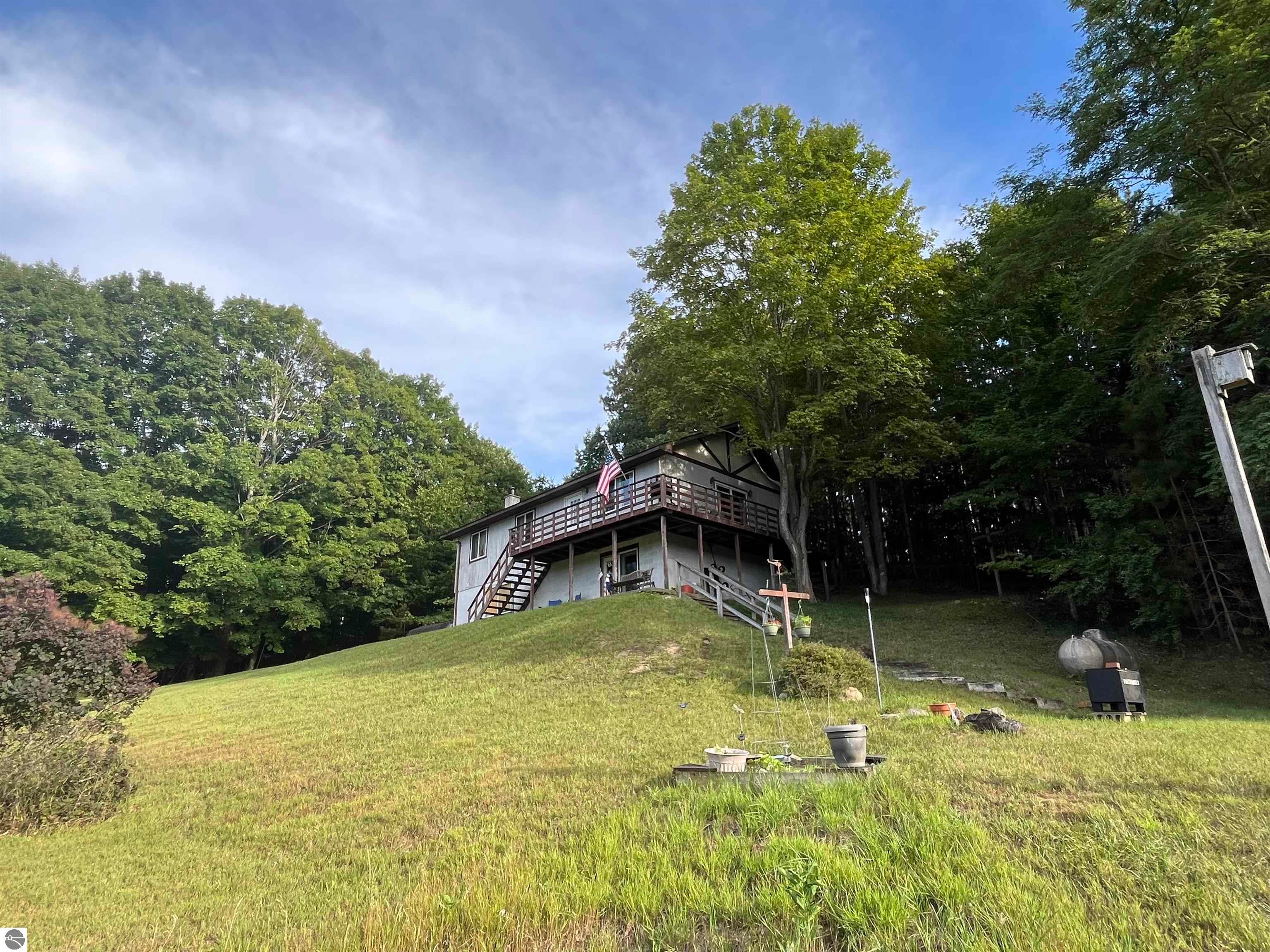 10420 Maple View Drive — photo