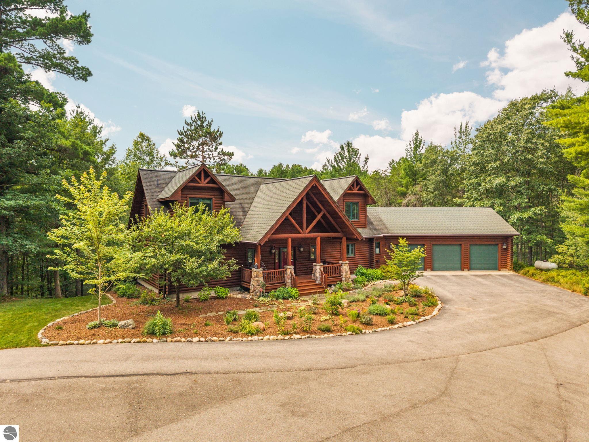 8787 Wheeler Pines Drive — photo