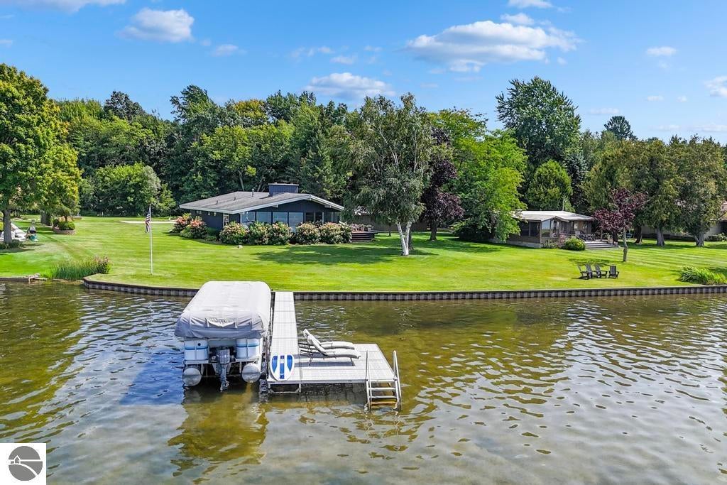 3748 E Duck Lake Road — photo