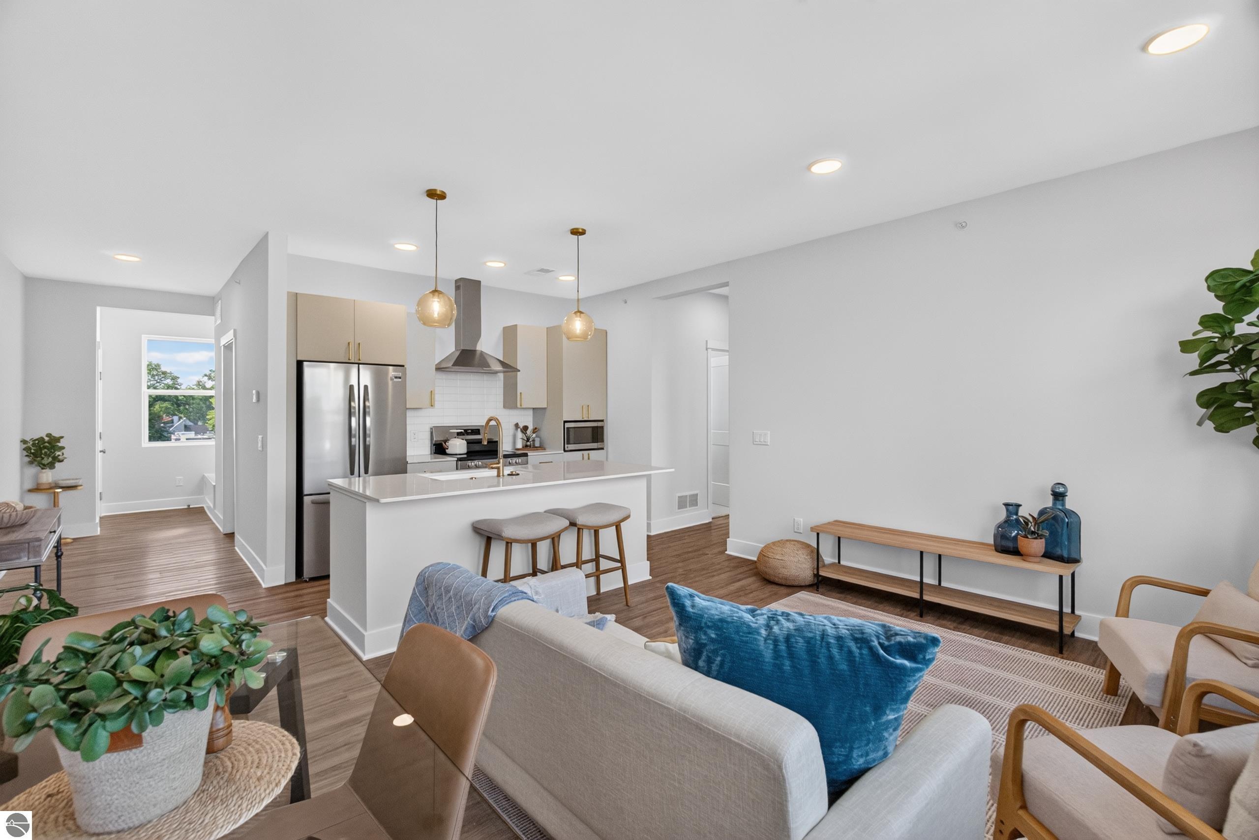 1109 S Carver Street #6 — photo