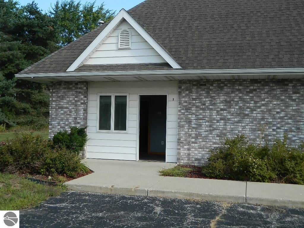 2057 Independence Drive — photo
