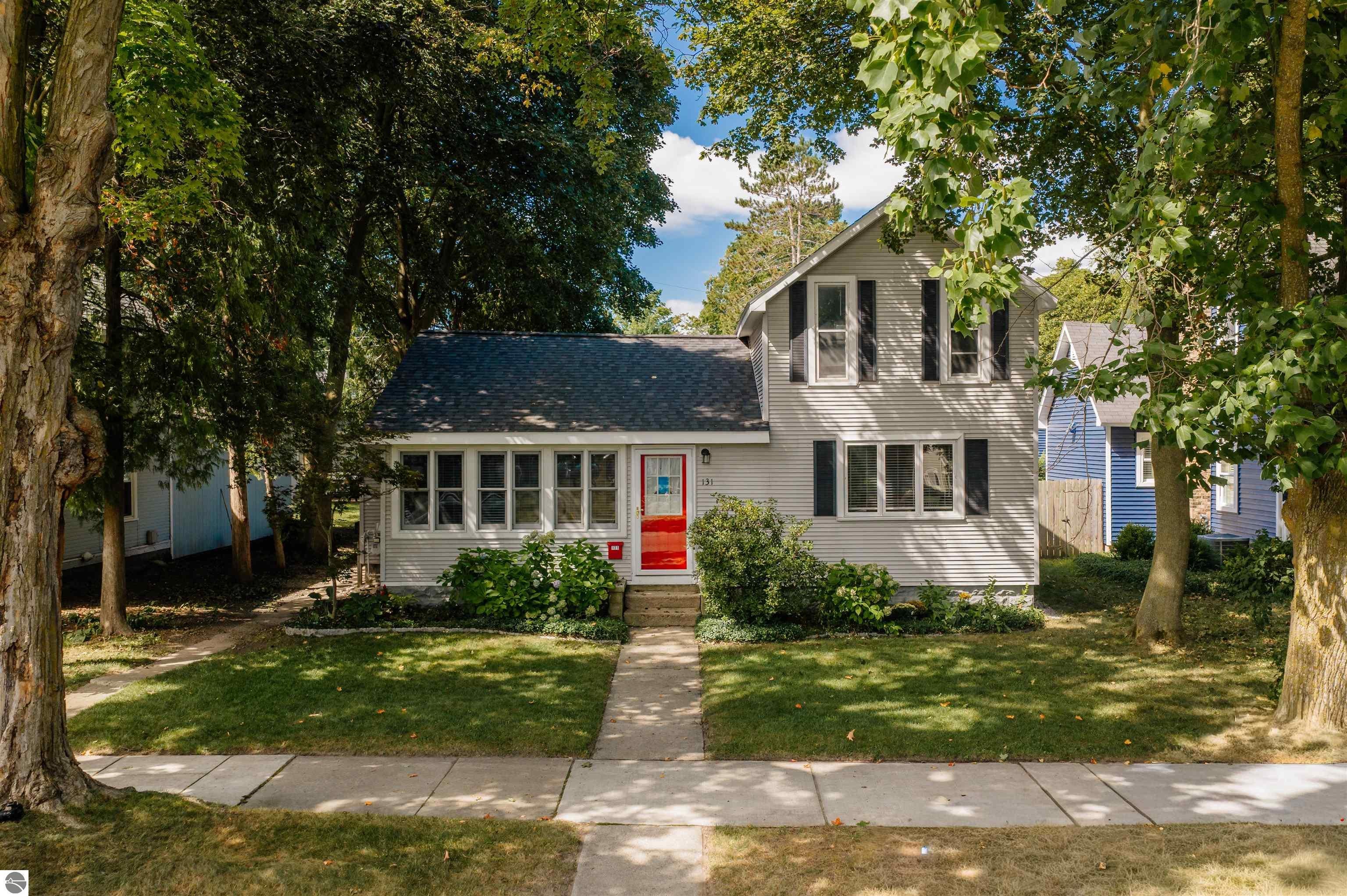 131 N Spruce — photo