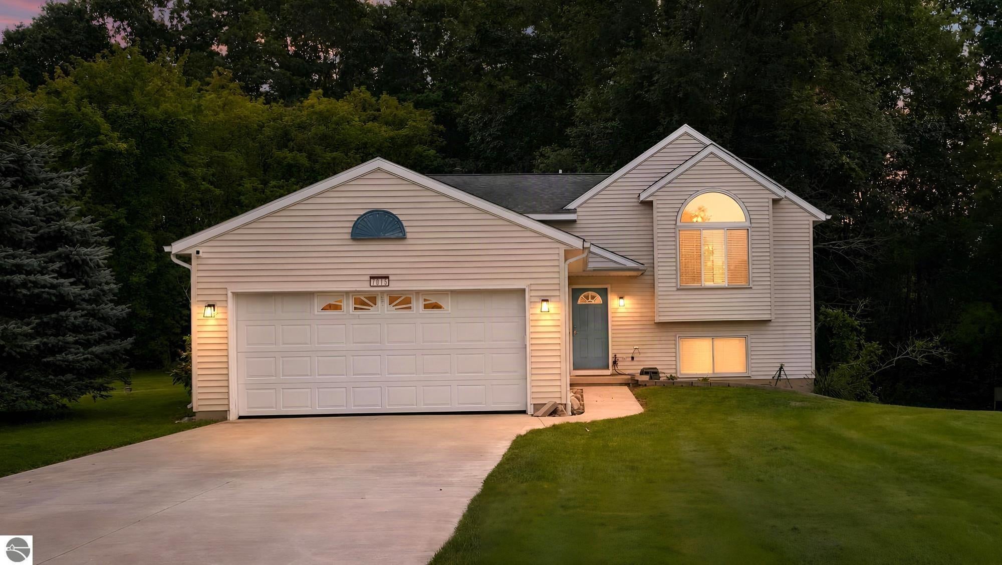 7015 Cedar Highlands Drive — photo