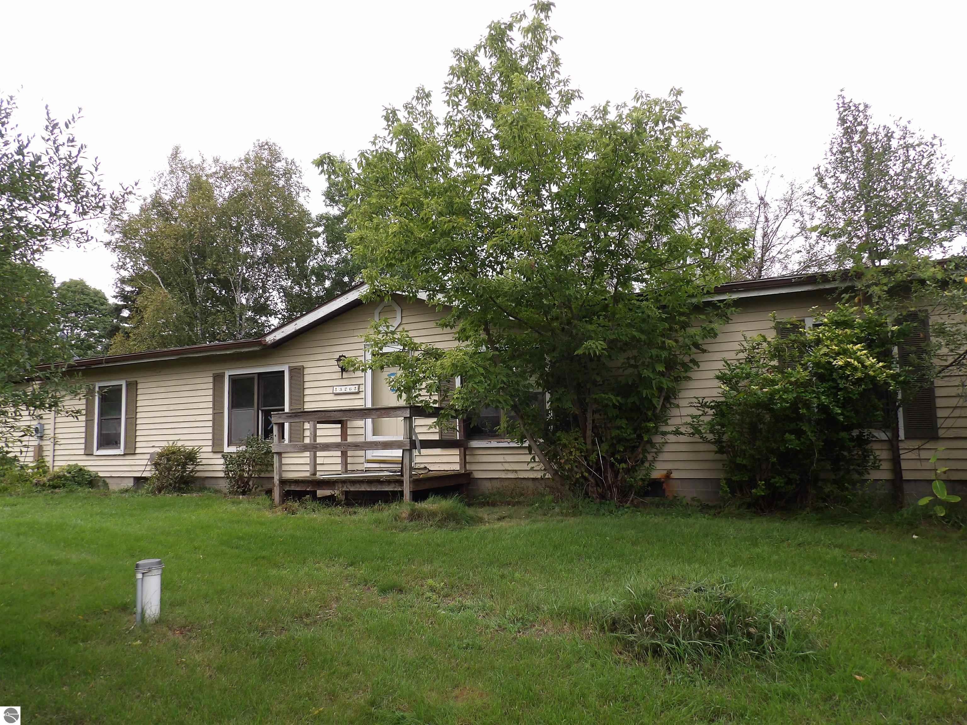 326 W Deerfield Road — photo
