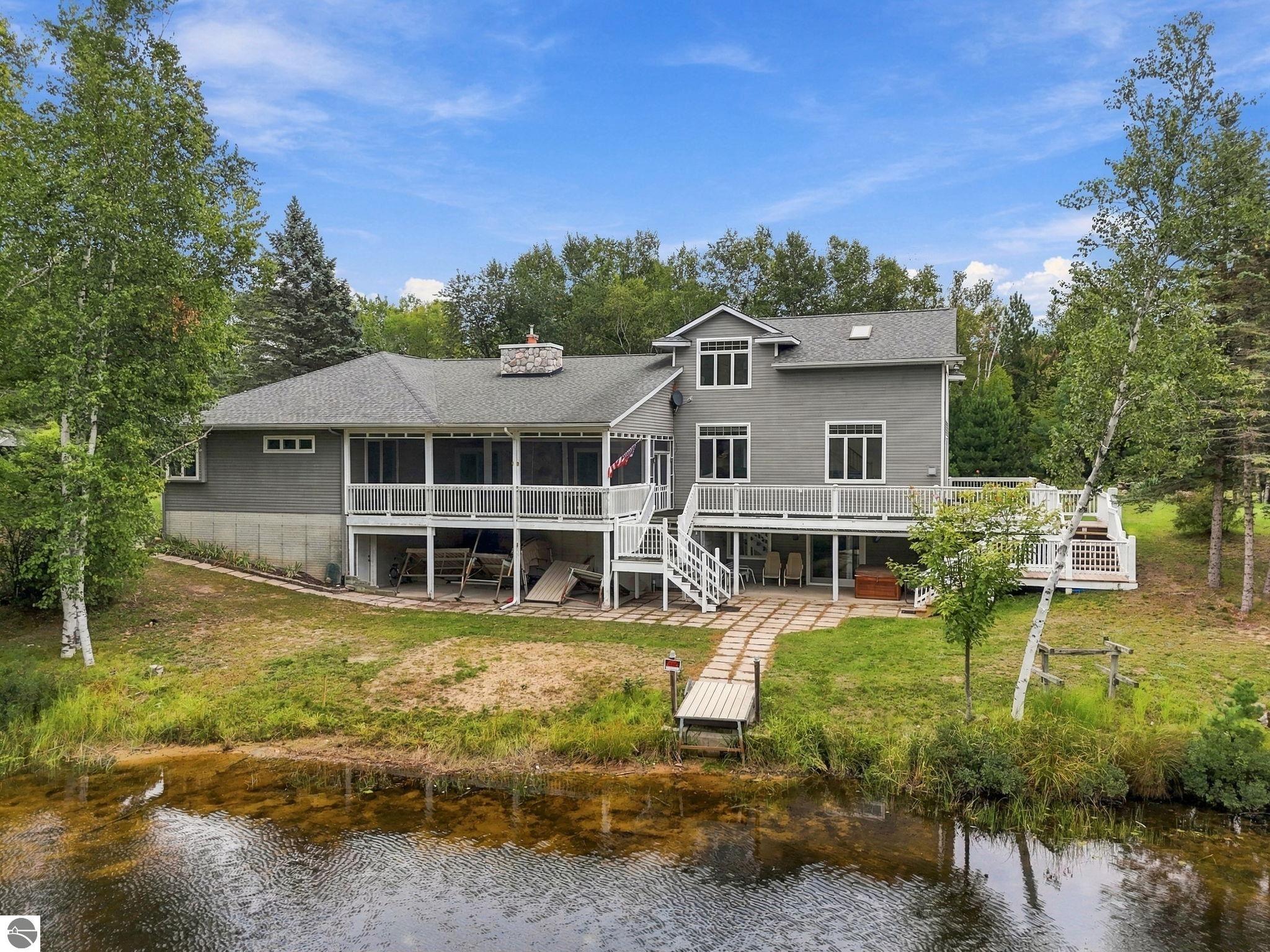 145 Waldenwood Circle — photo