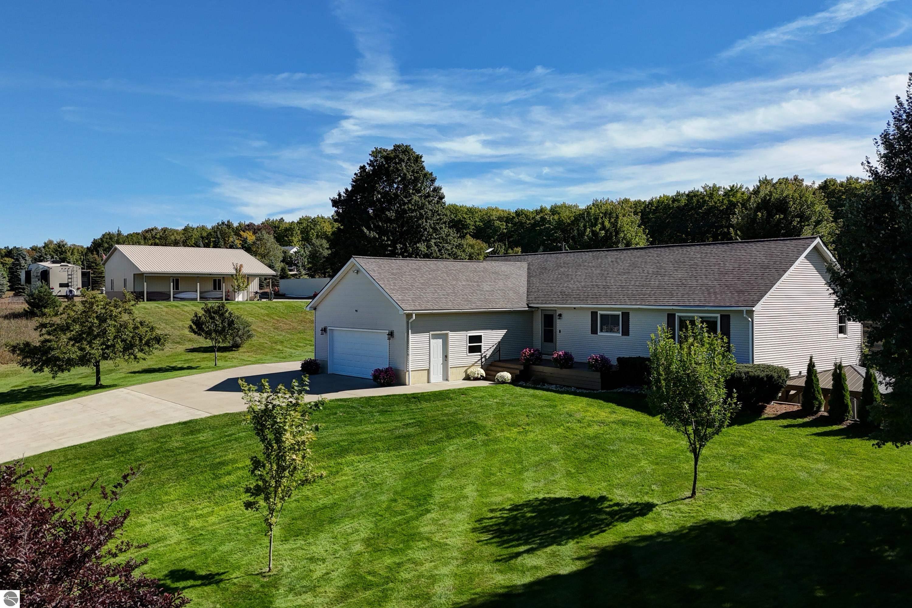 947 SW Prairie Lane — photo
