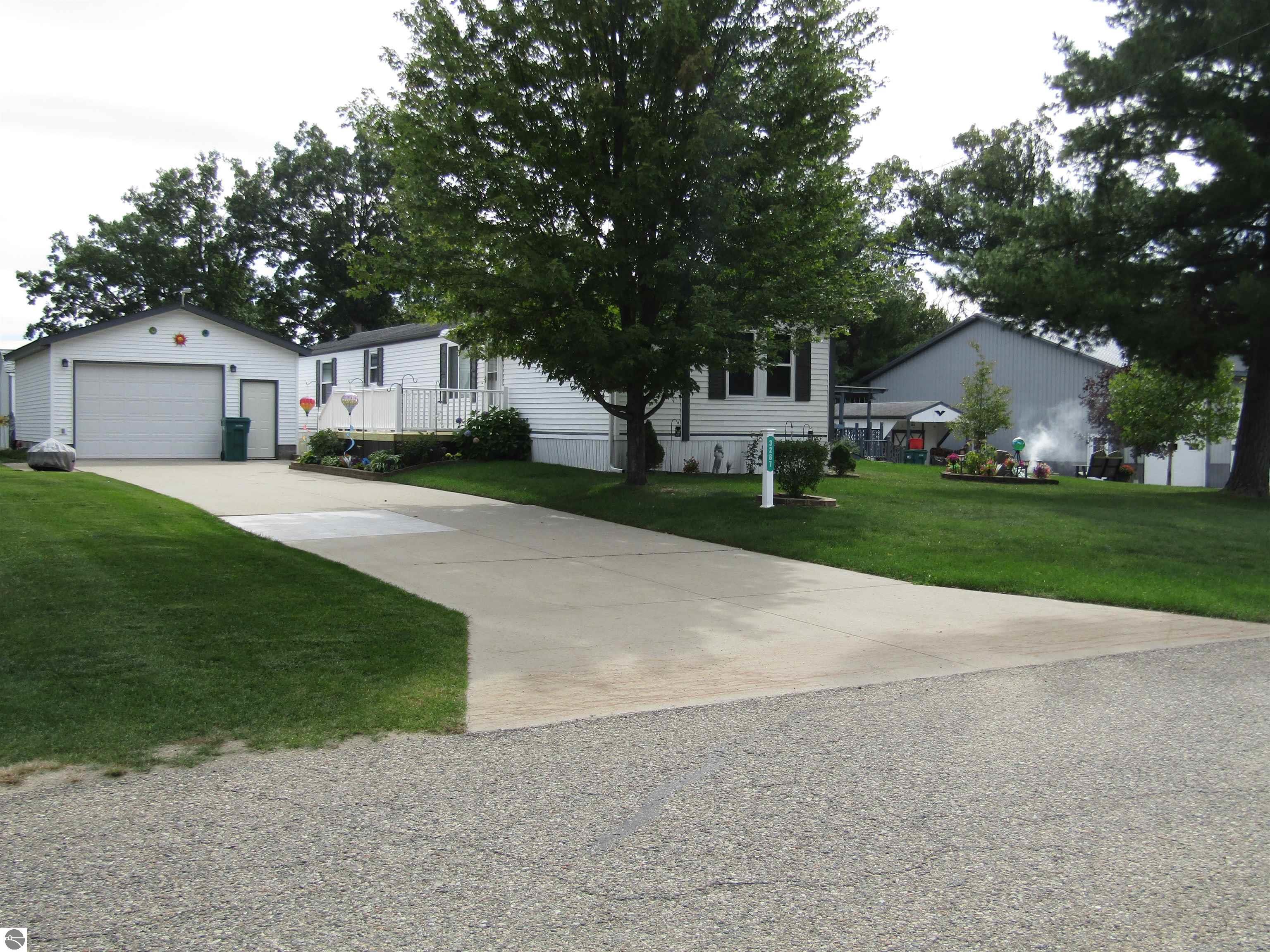 3287 Comanche Trail — photo