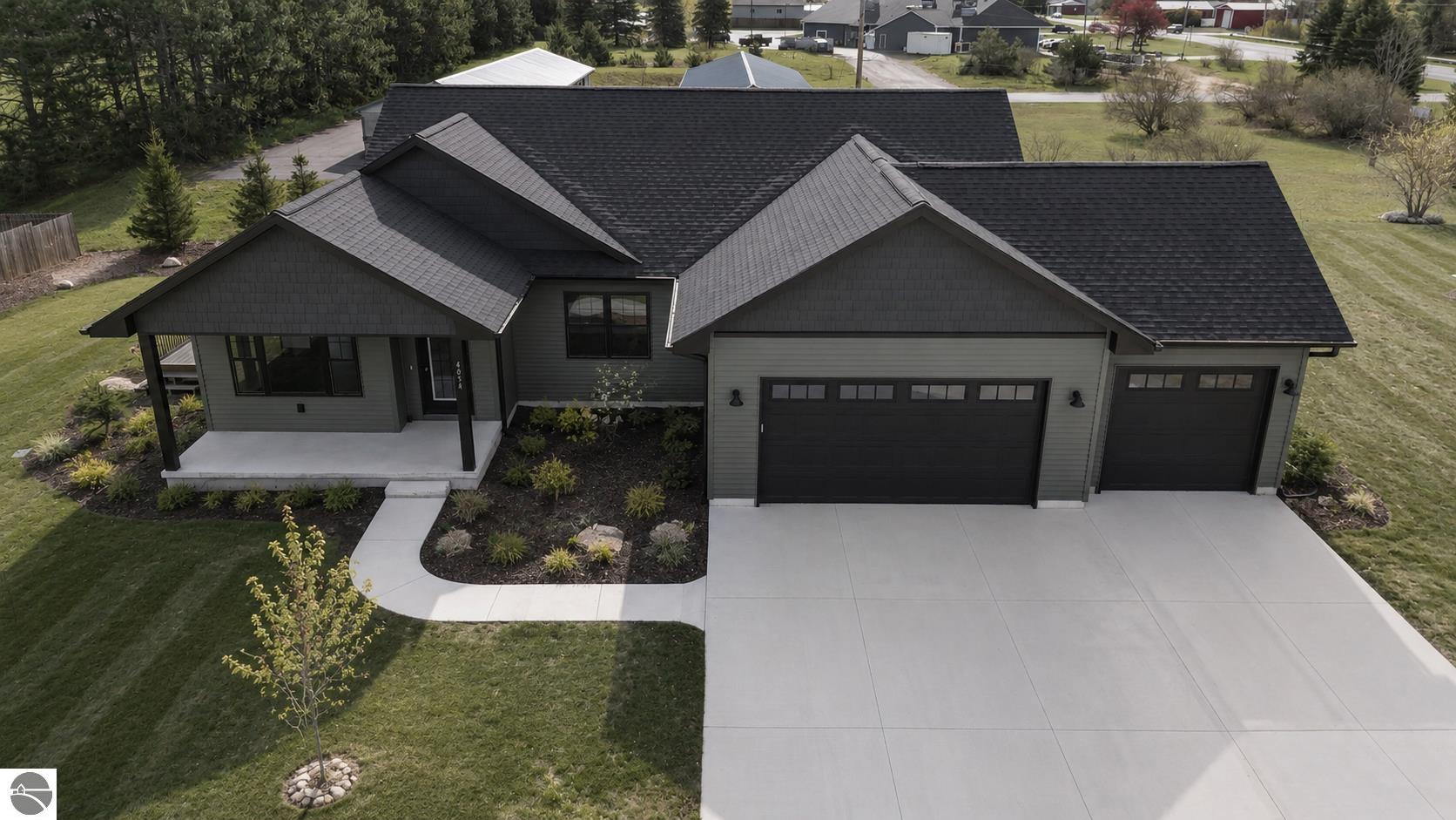 4054 Center Farm Lane — photo