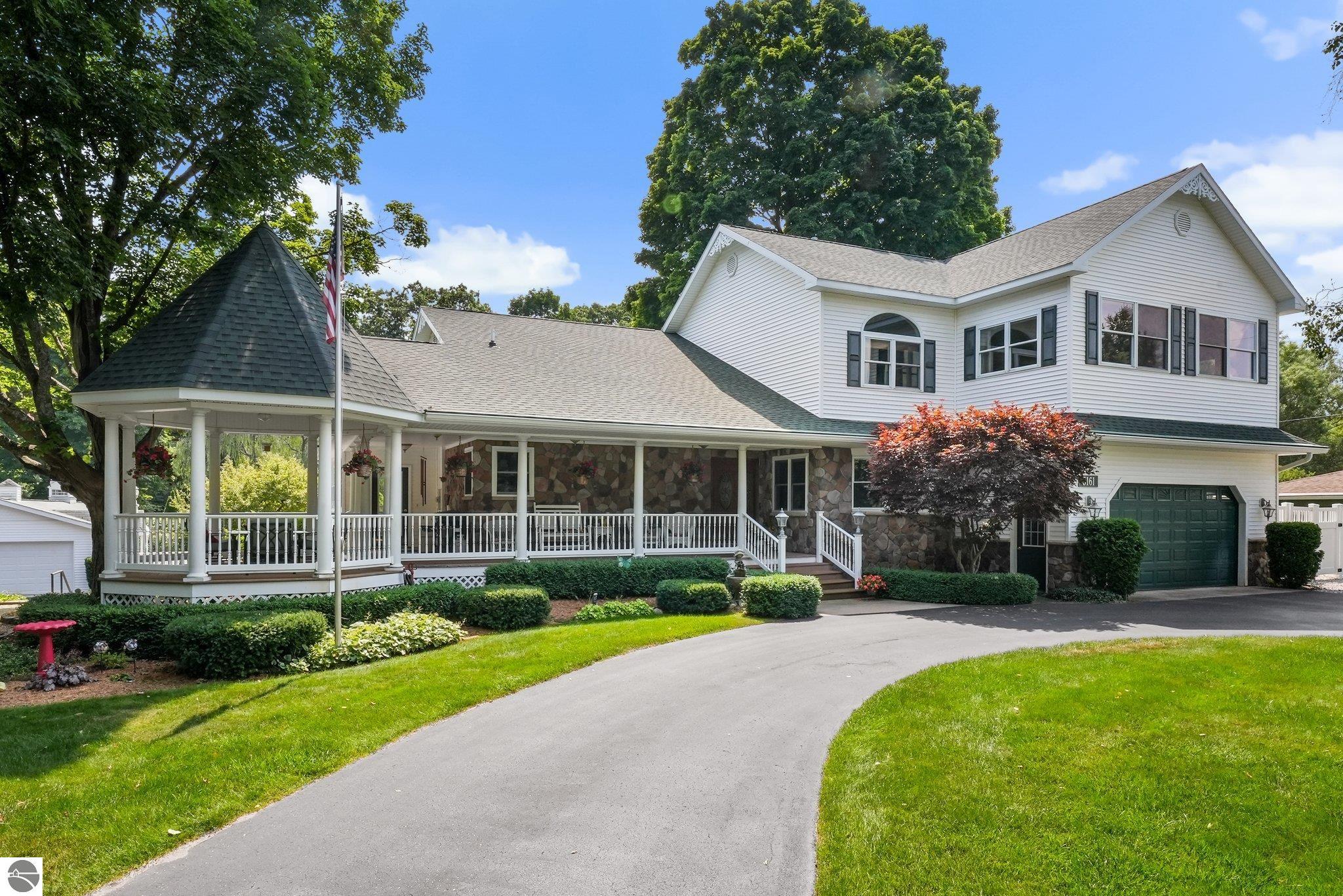 5161 Silver Pines Road — photo
