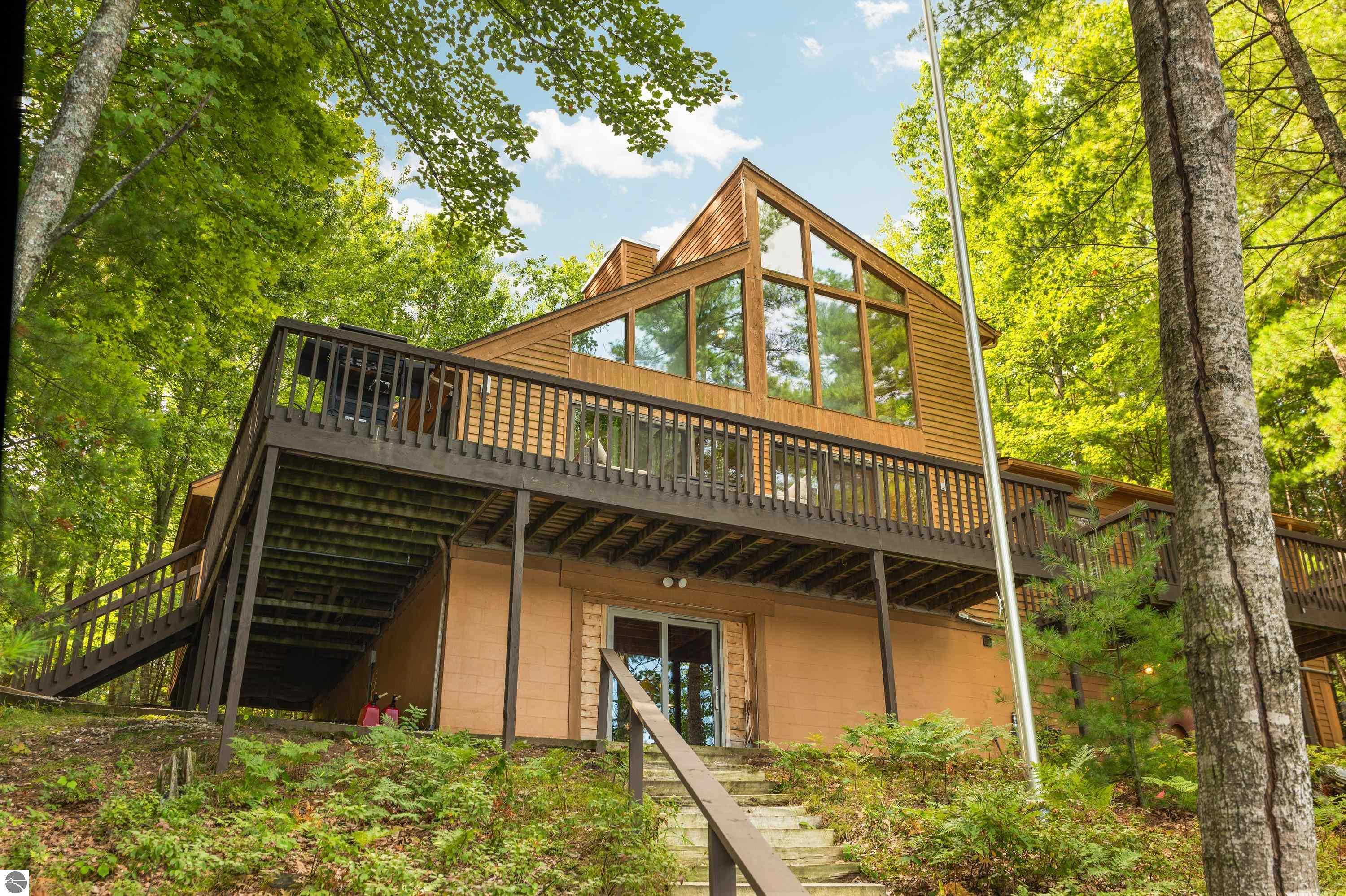 10 Island View Drive — photo