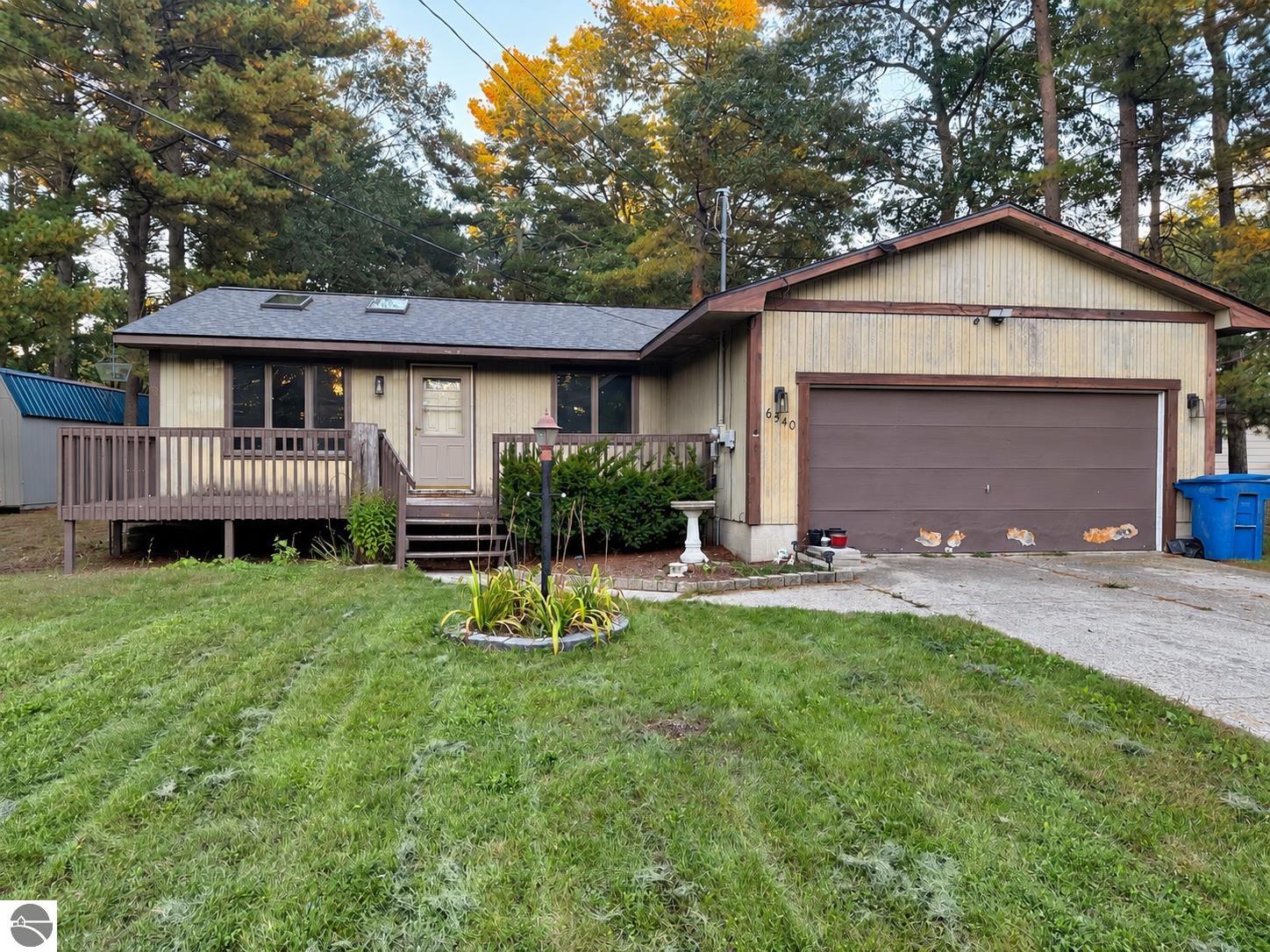 6540 Cedar Lake Road — photo