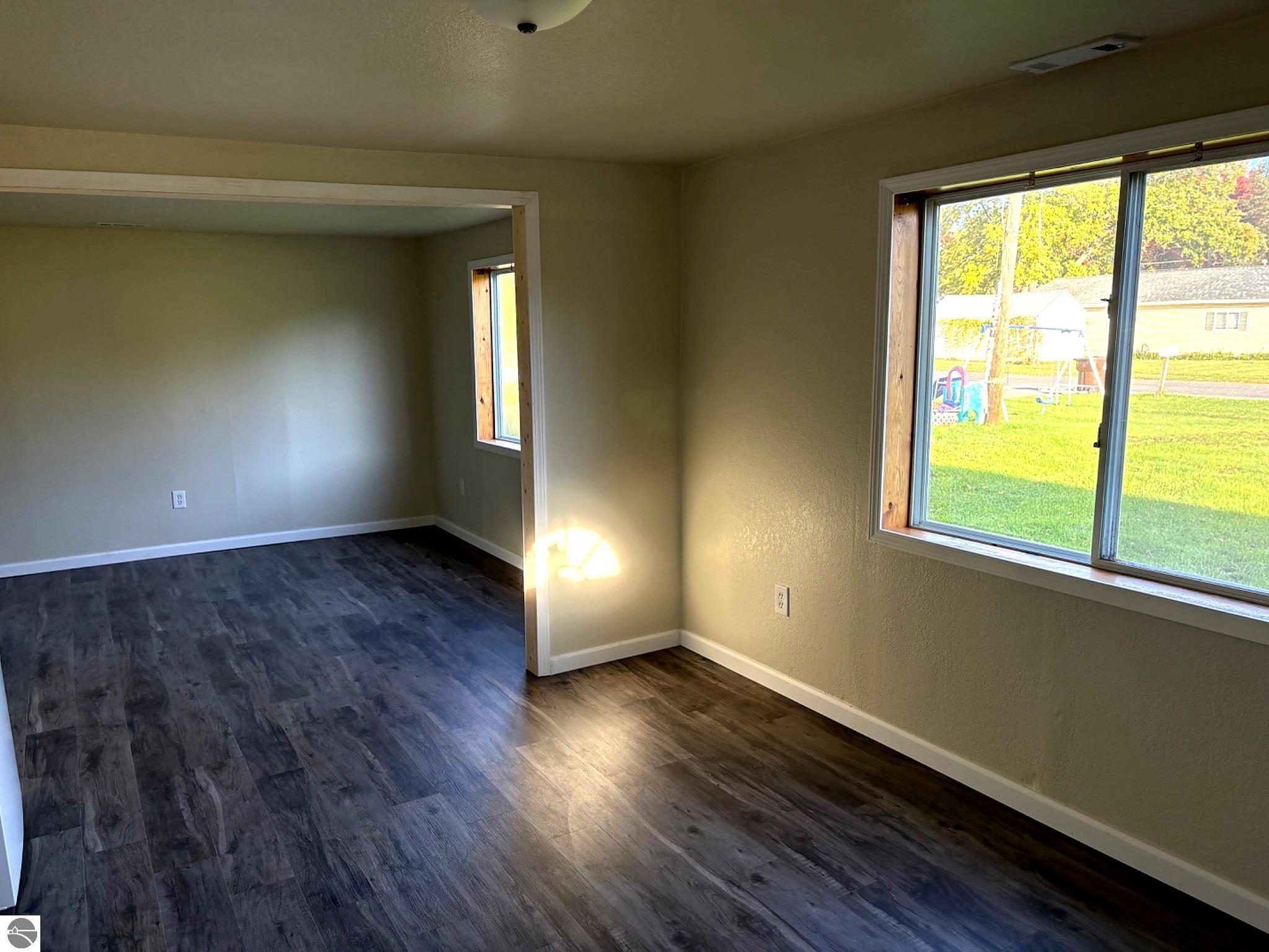106 Webster, Ithaca, MI 48847 — photo 3