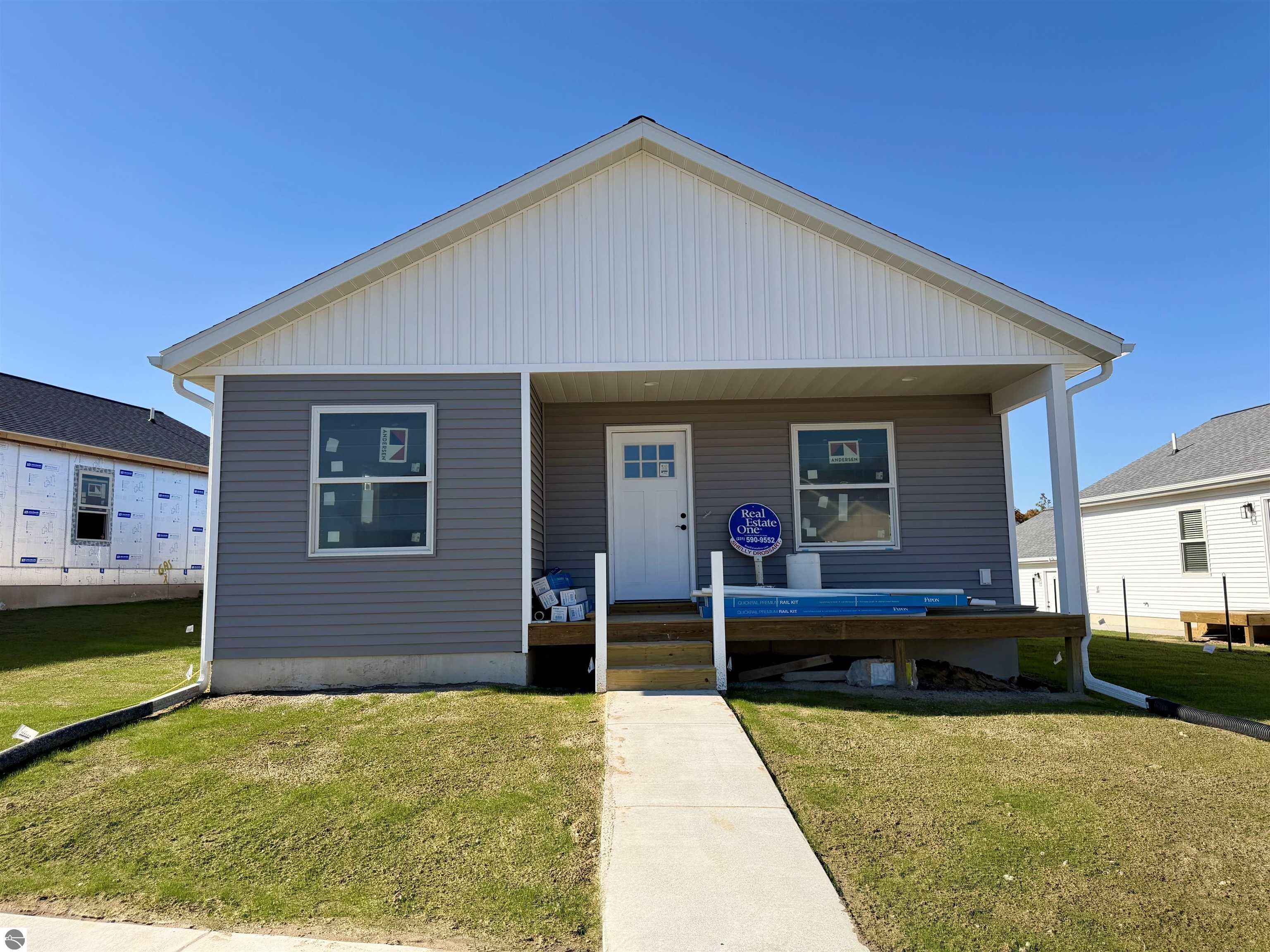 748 Ashland Drive — photo