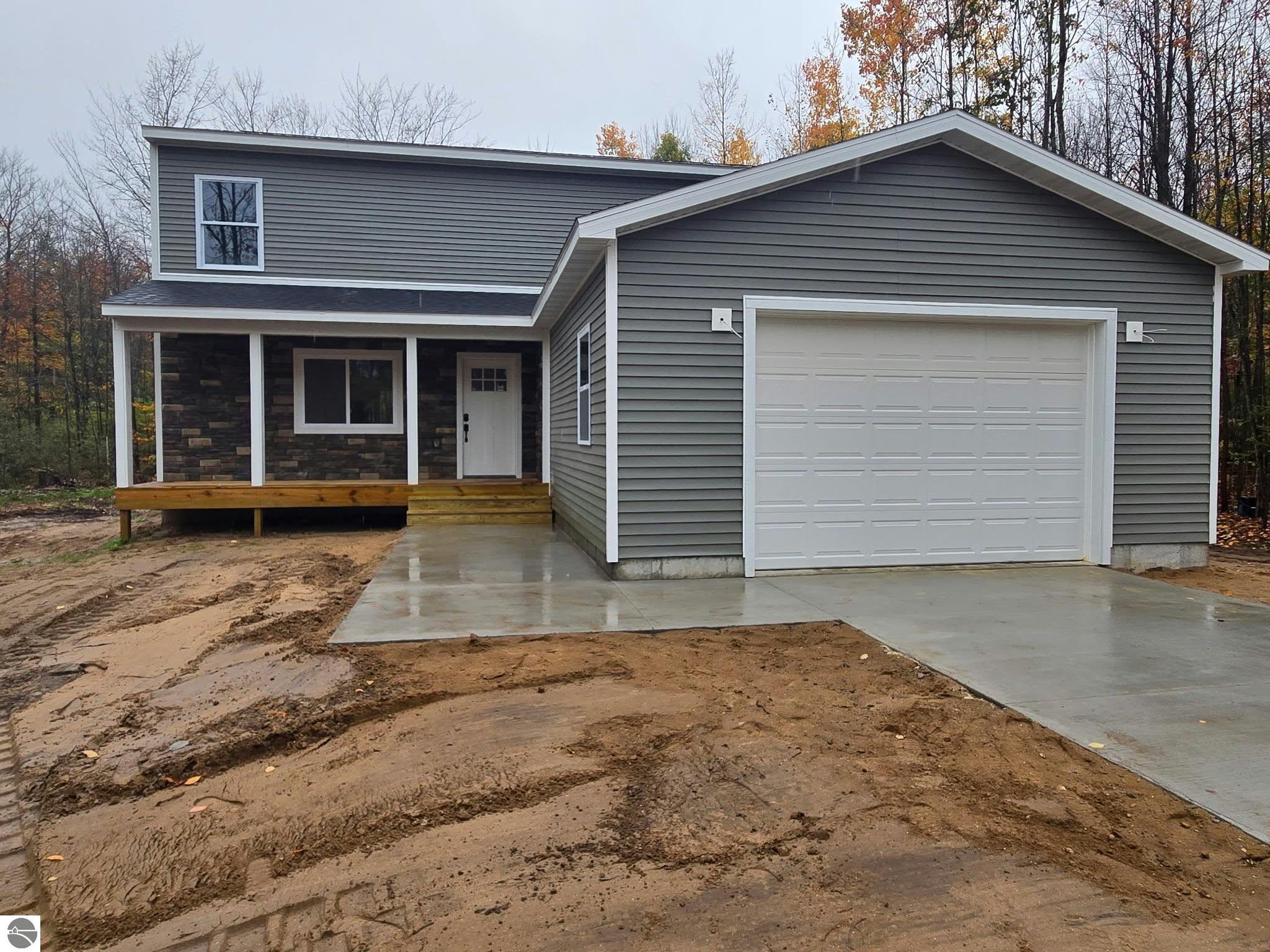 135 Spring Valley Drive — photo