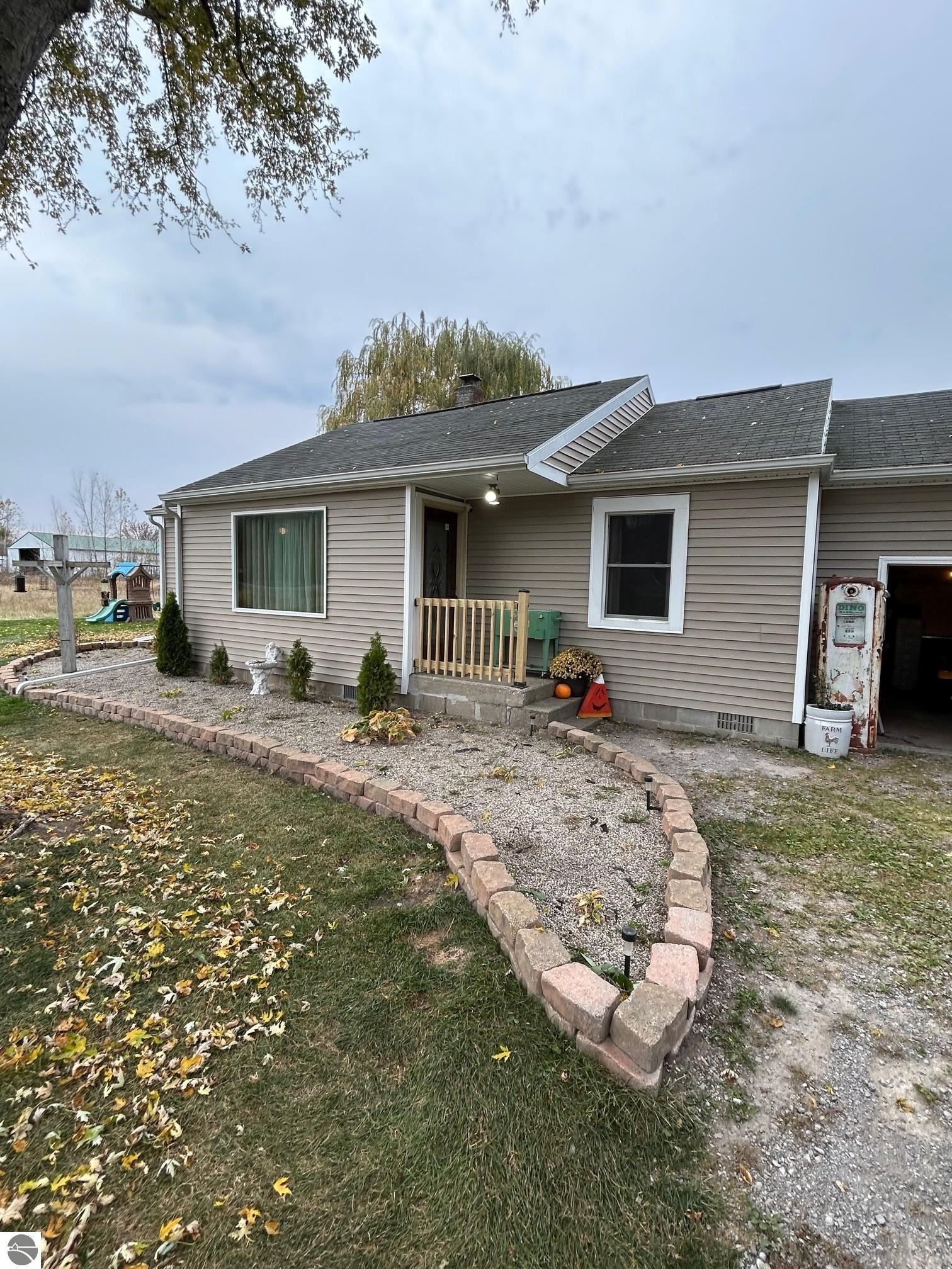 3375 N Eastman Road — photo