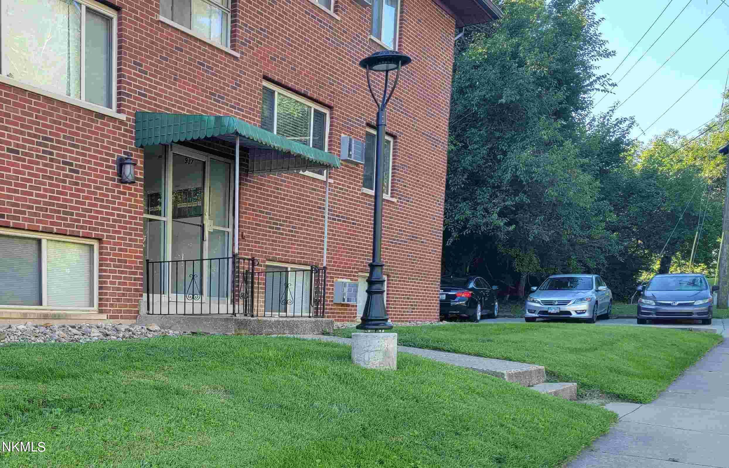 917 Highland Avenue, Various — photo
