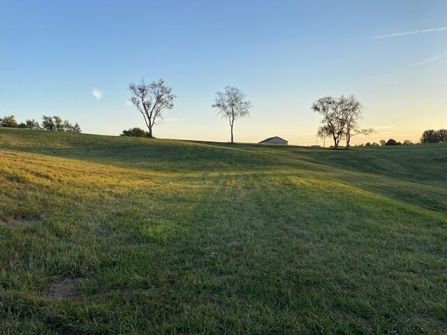 735 E Maple Leaf Drive — photo