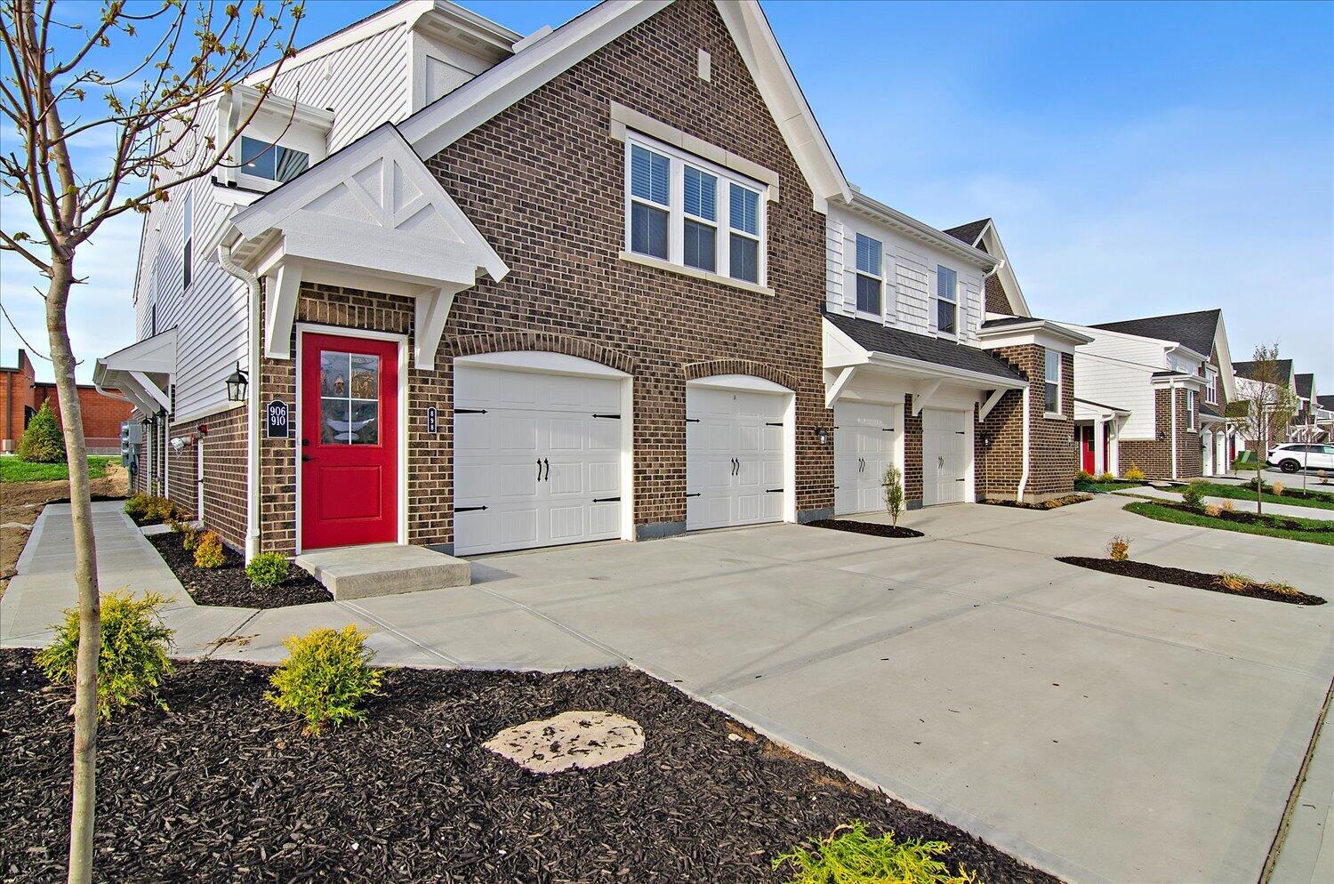 906 Walton Terrace Drive, 11-301 — photo