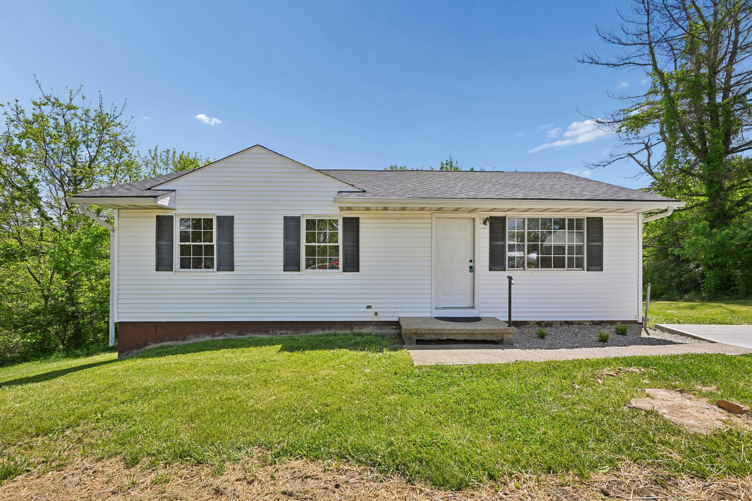 1 Lakeland Court — photo