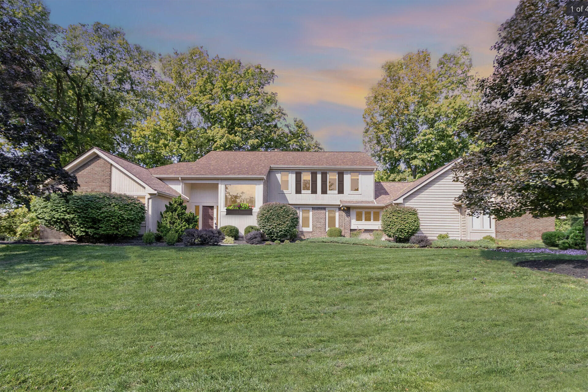 886 Squire Oaks Drive — photo