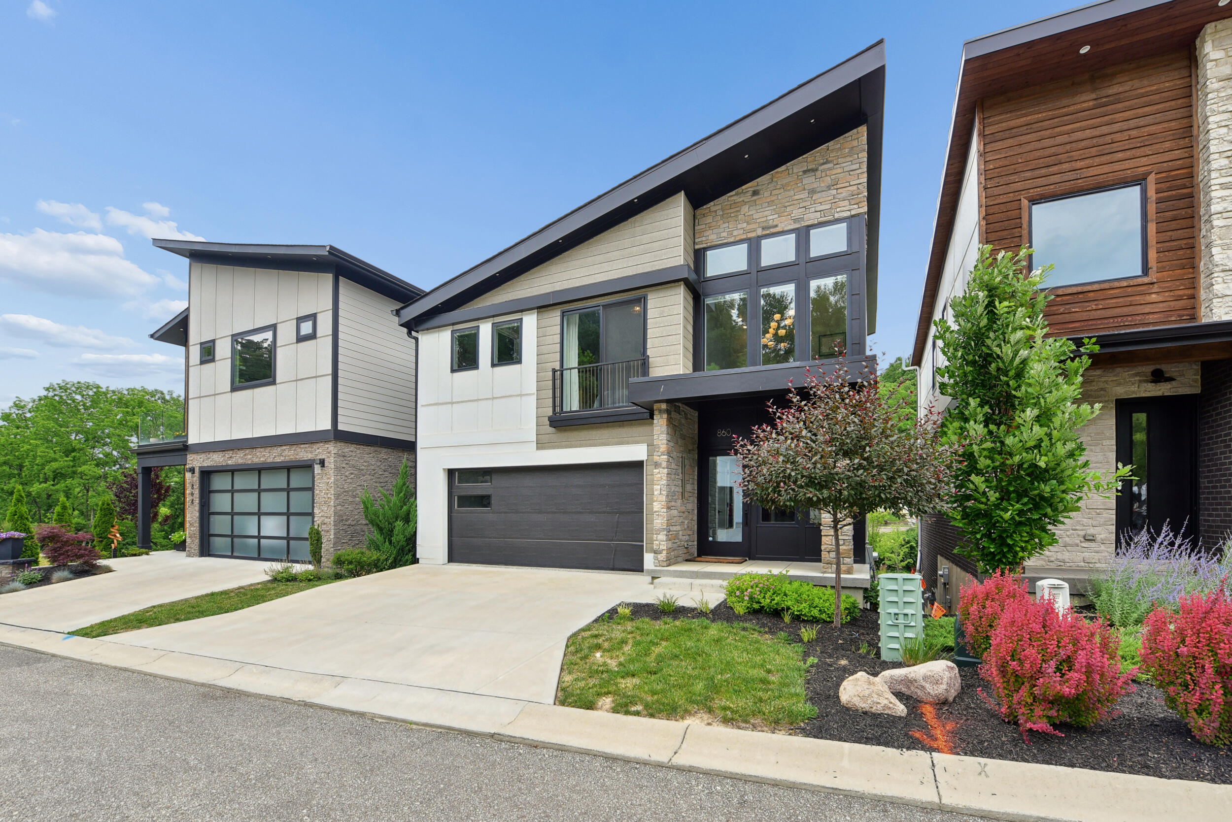 860 Belle Ridge Loop — photo