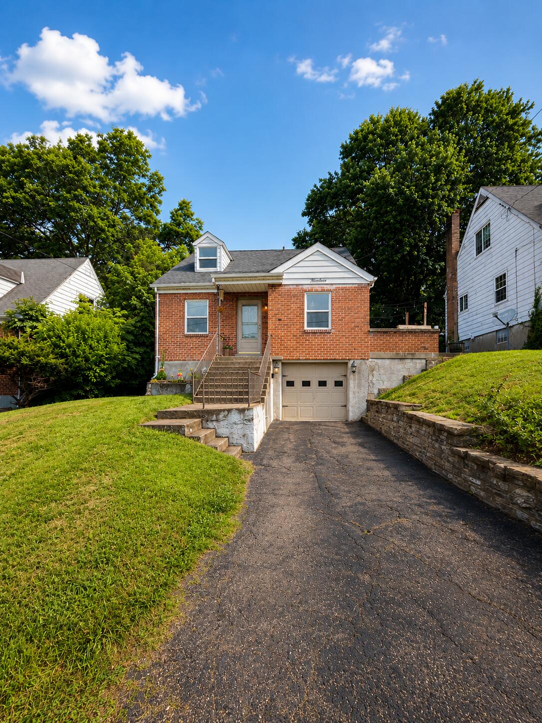 19 Pine Hill Drive — photo