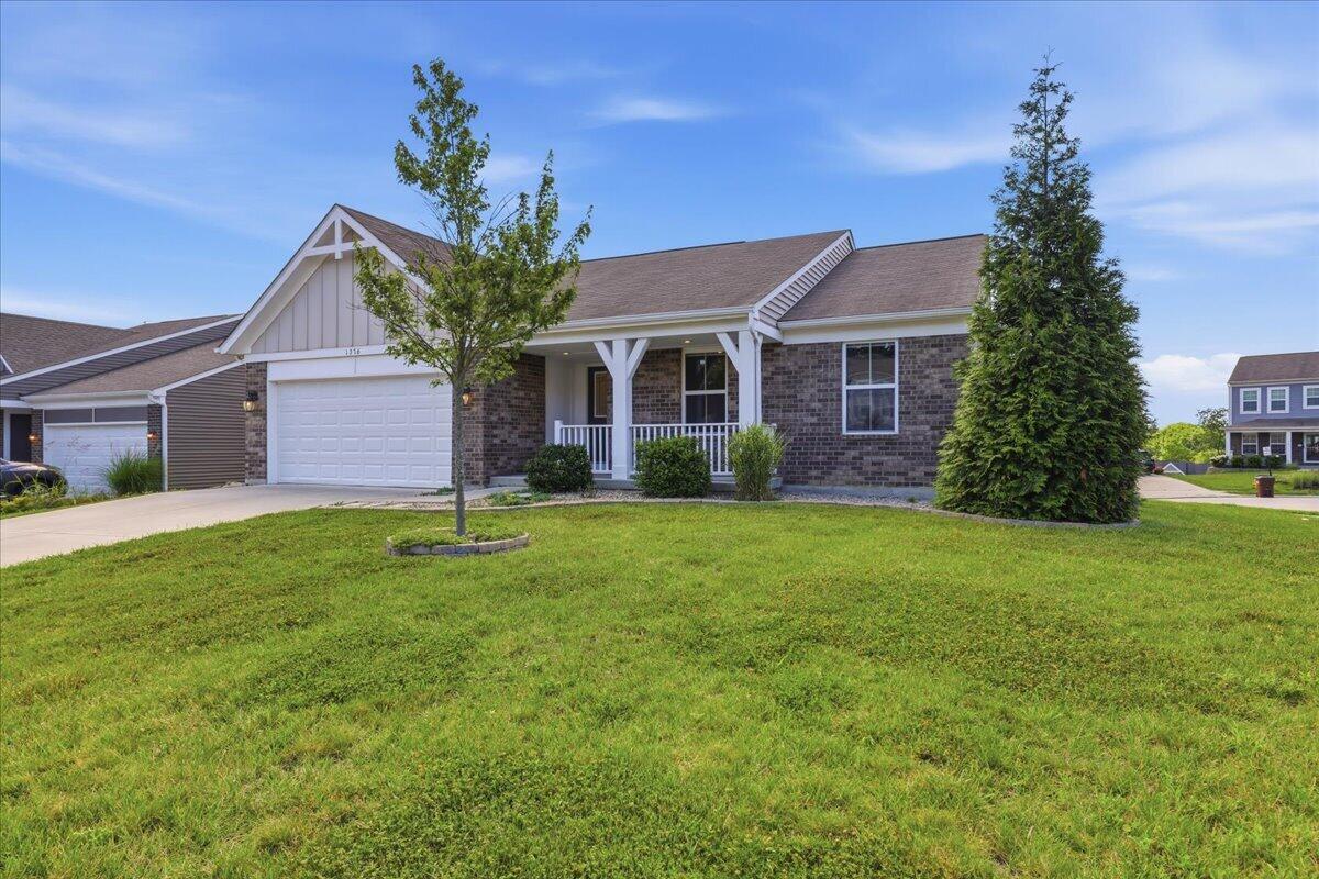 1376 Meadowcrest Circle — photo