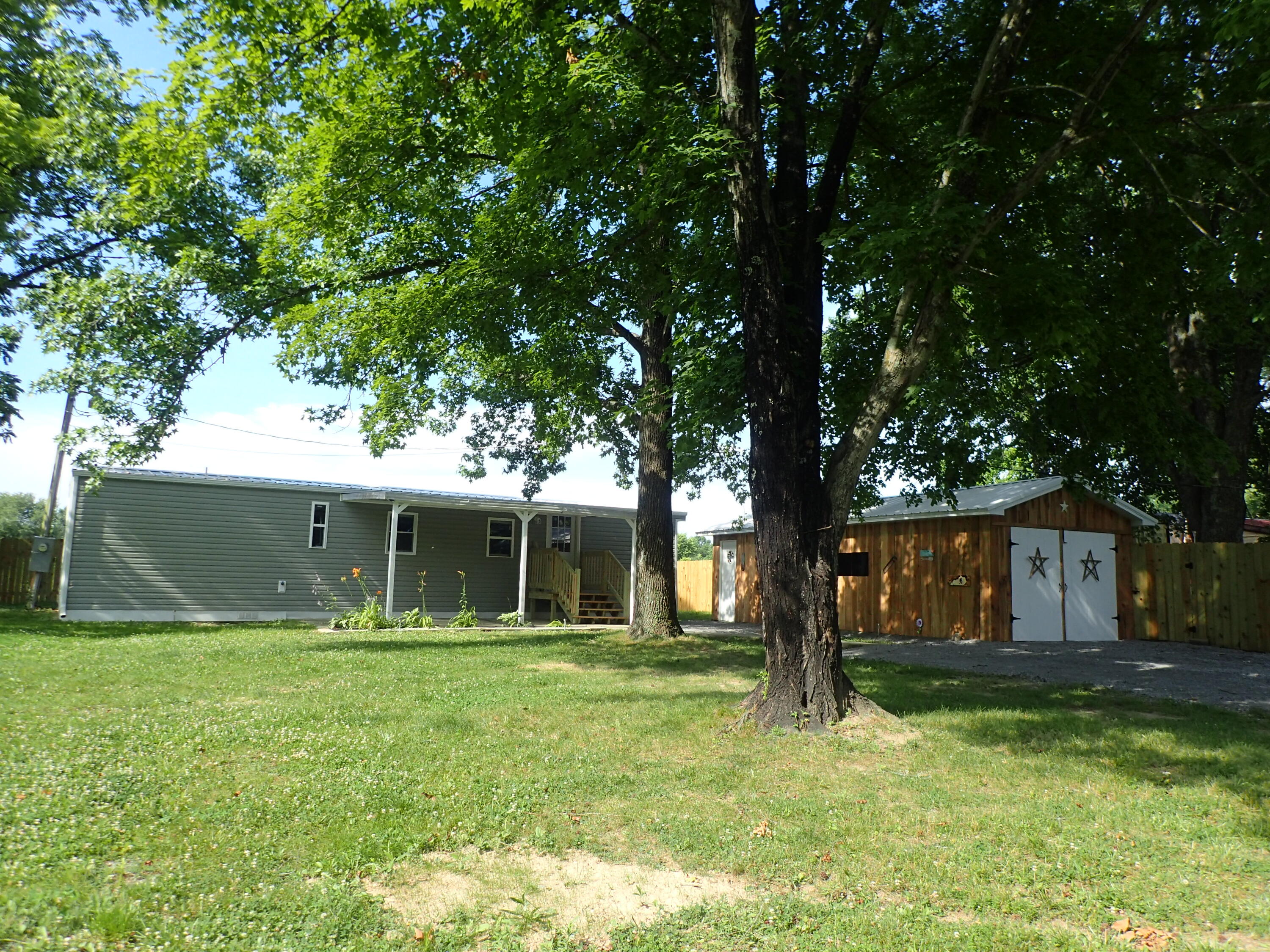 230 Happy Hollow Lane — photo