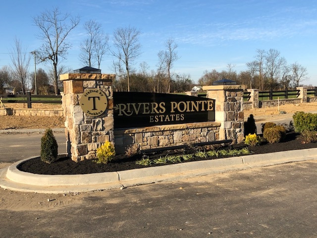 2444 Rivers Pointe Drive, Hebron, KY 41048 — photo 3