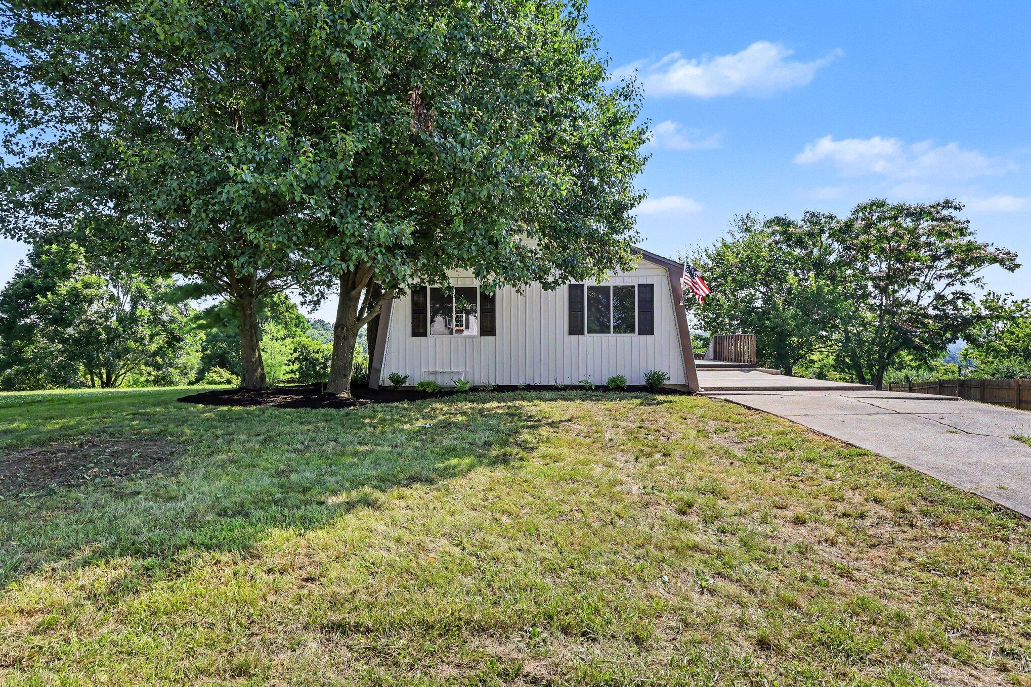 950 reeves rd, DRY RIDGE KY 41035 — photo 3