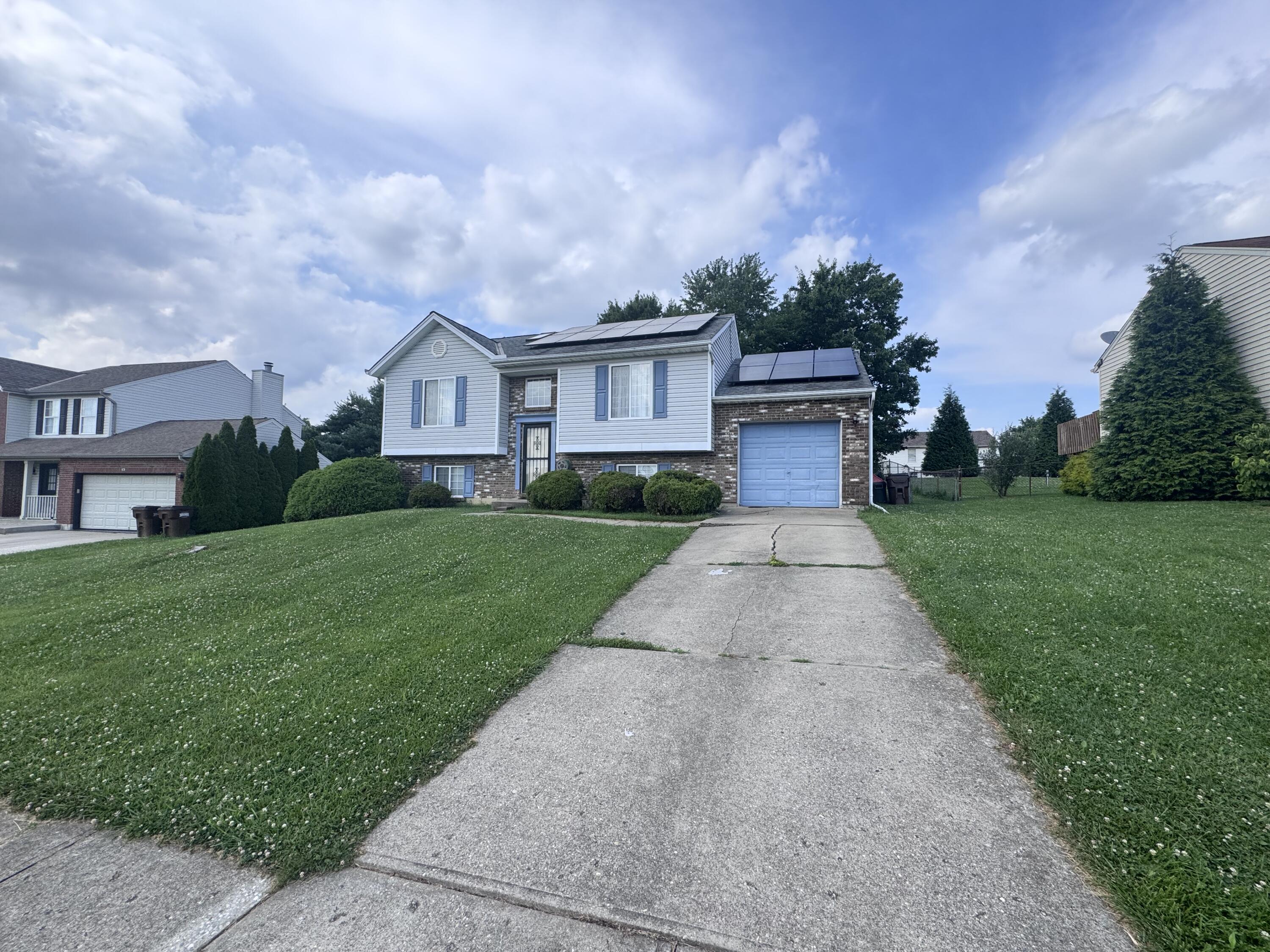 9913 Cobblestone Boulevard — photo