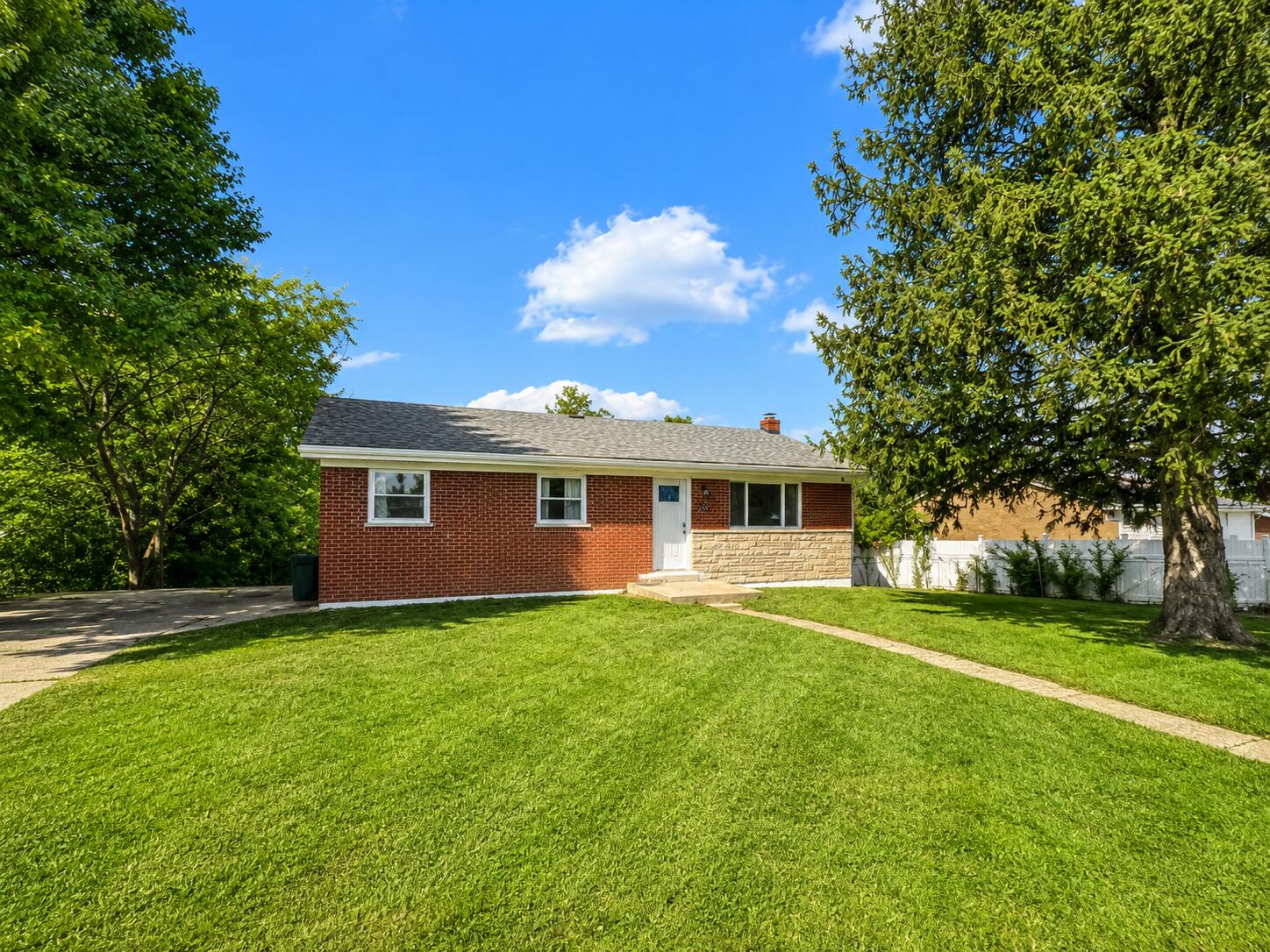 210 Cottonwood Drive — photo