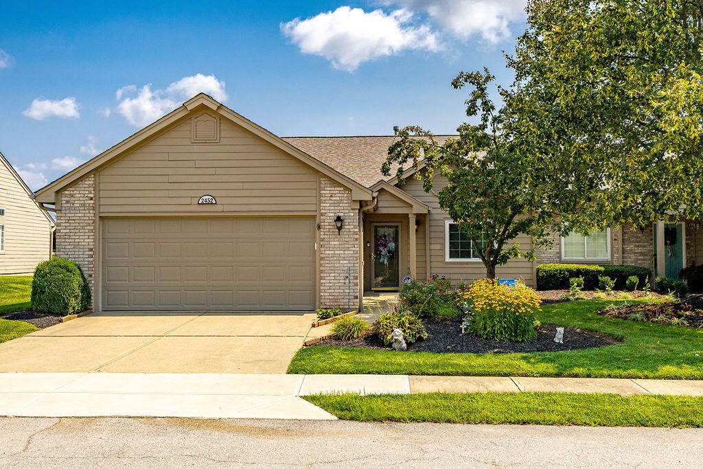 2452 Hickory Glen Lane — photo