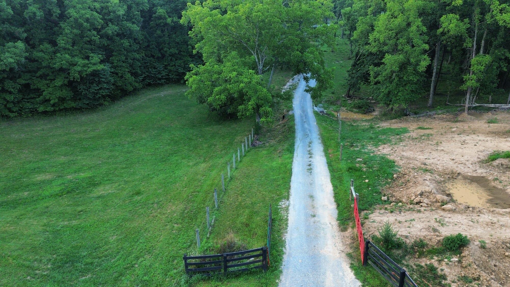 1416 Junction Pike — photo