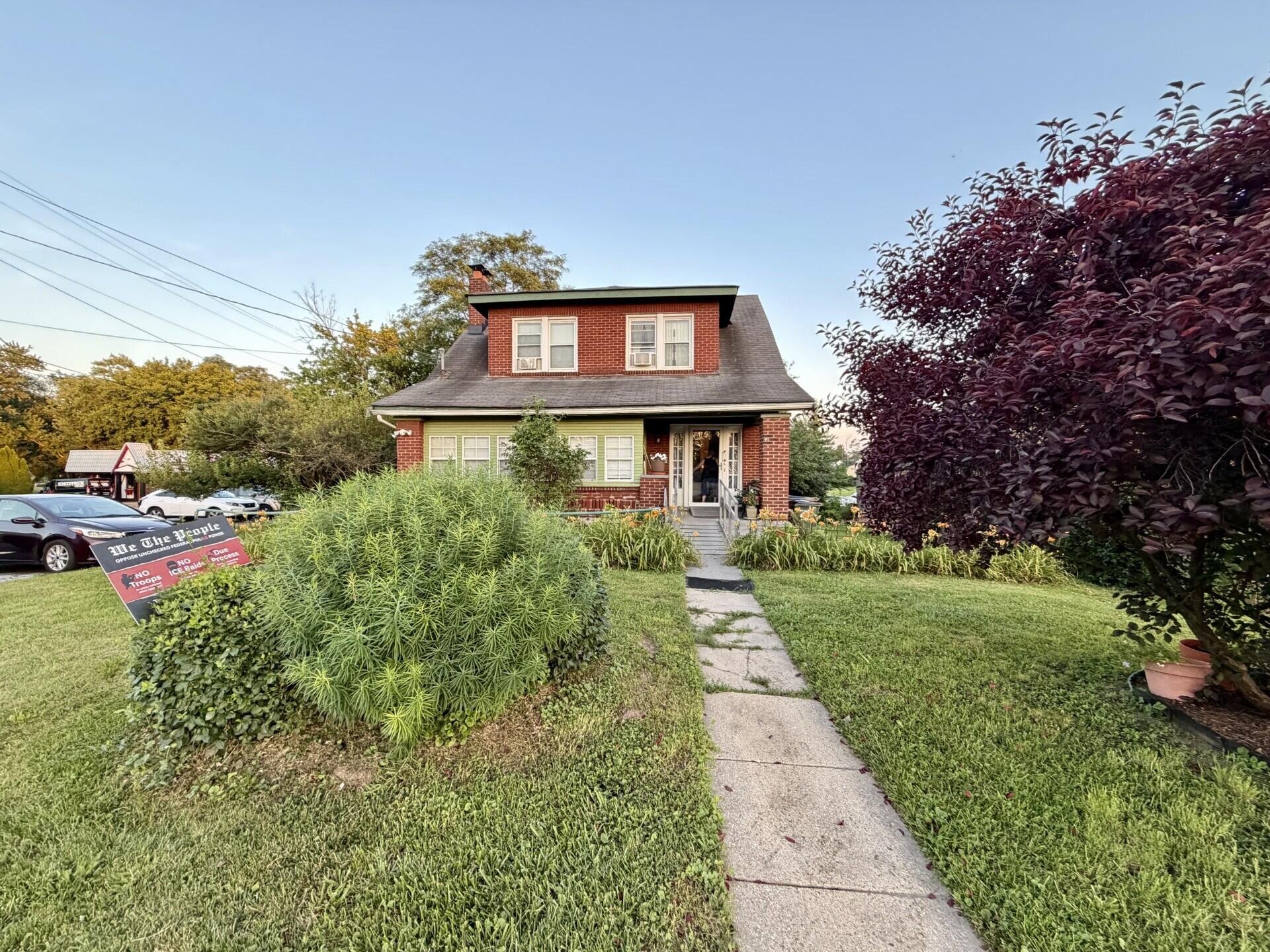 6421 Dixie Hwy — photo