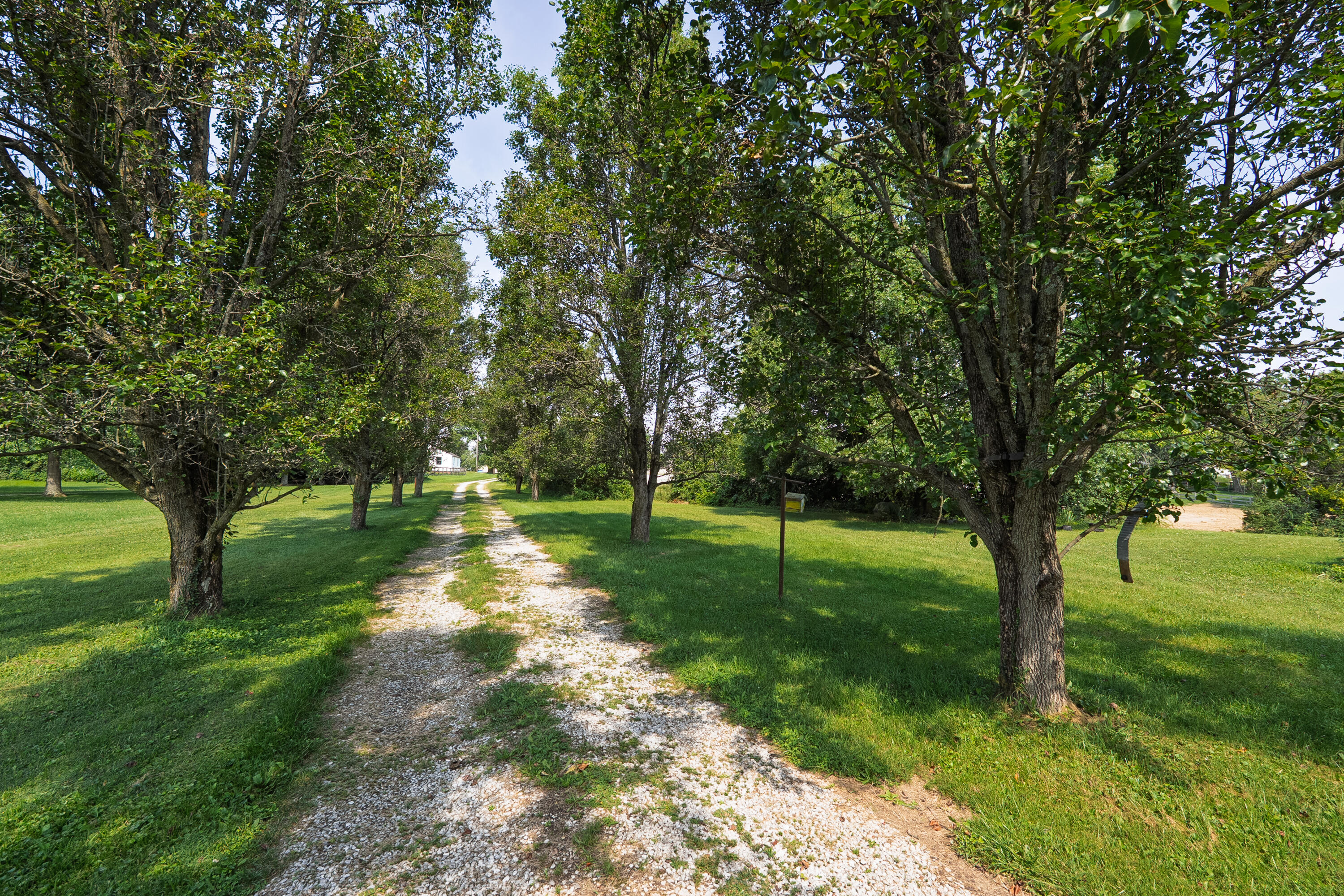 10589 Taylor Mill Road — photo