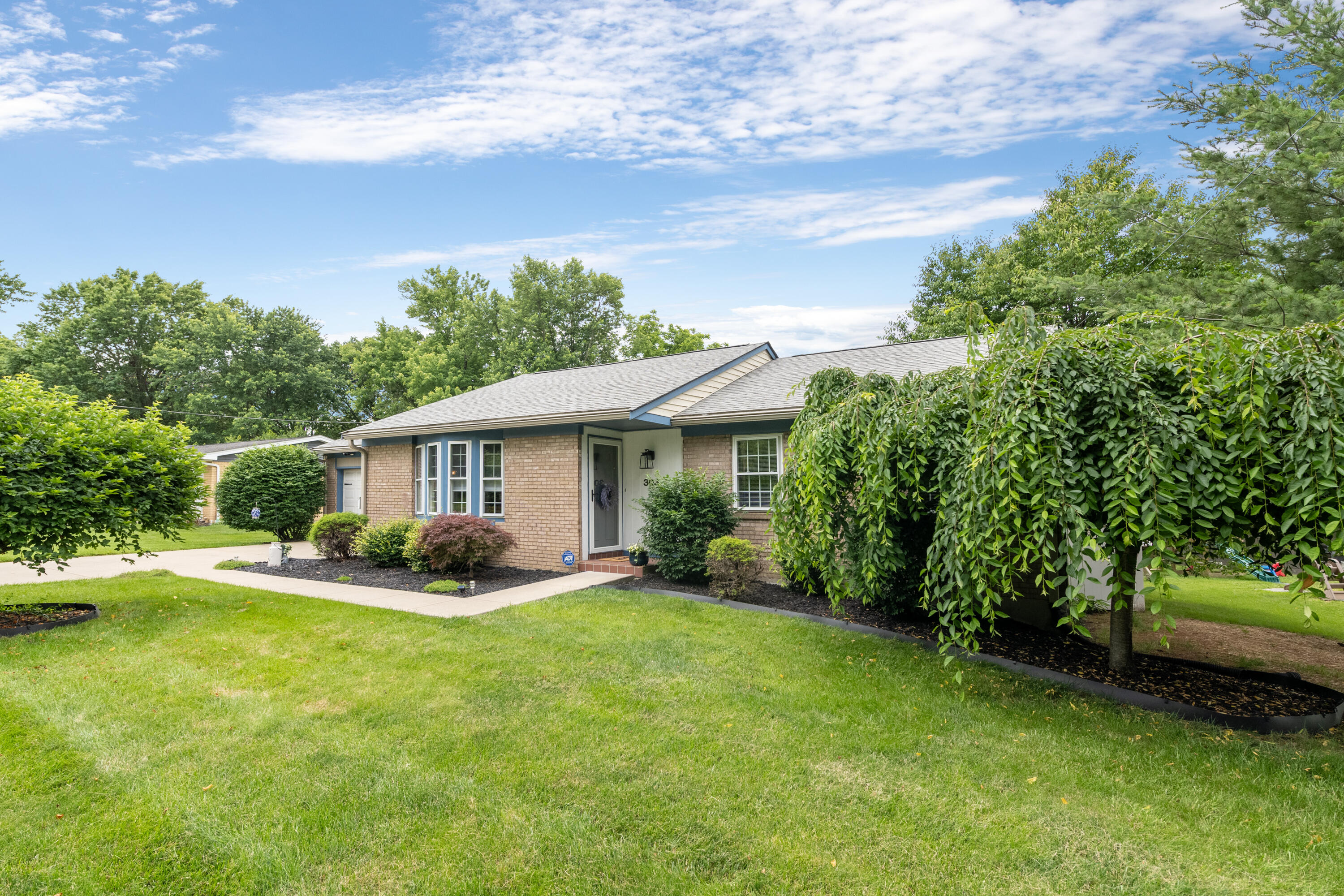 303 Center Park Drive — photo