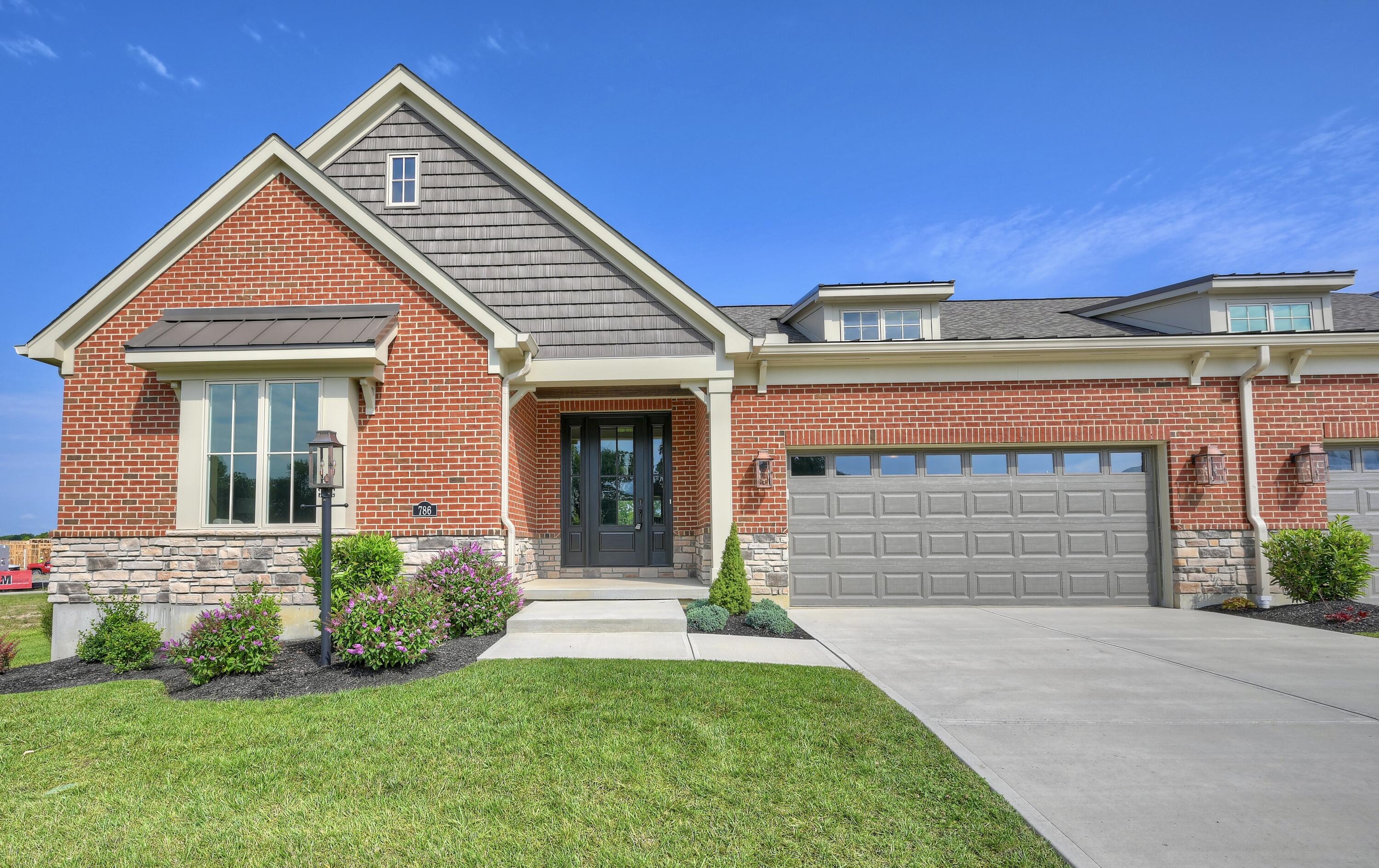 786 Fairbanks Lane — photo