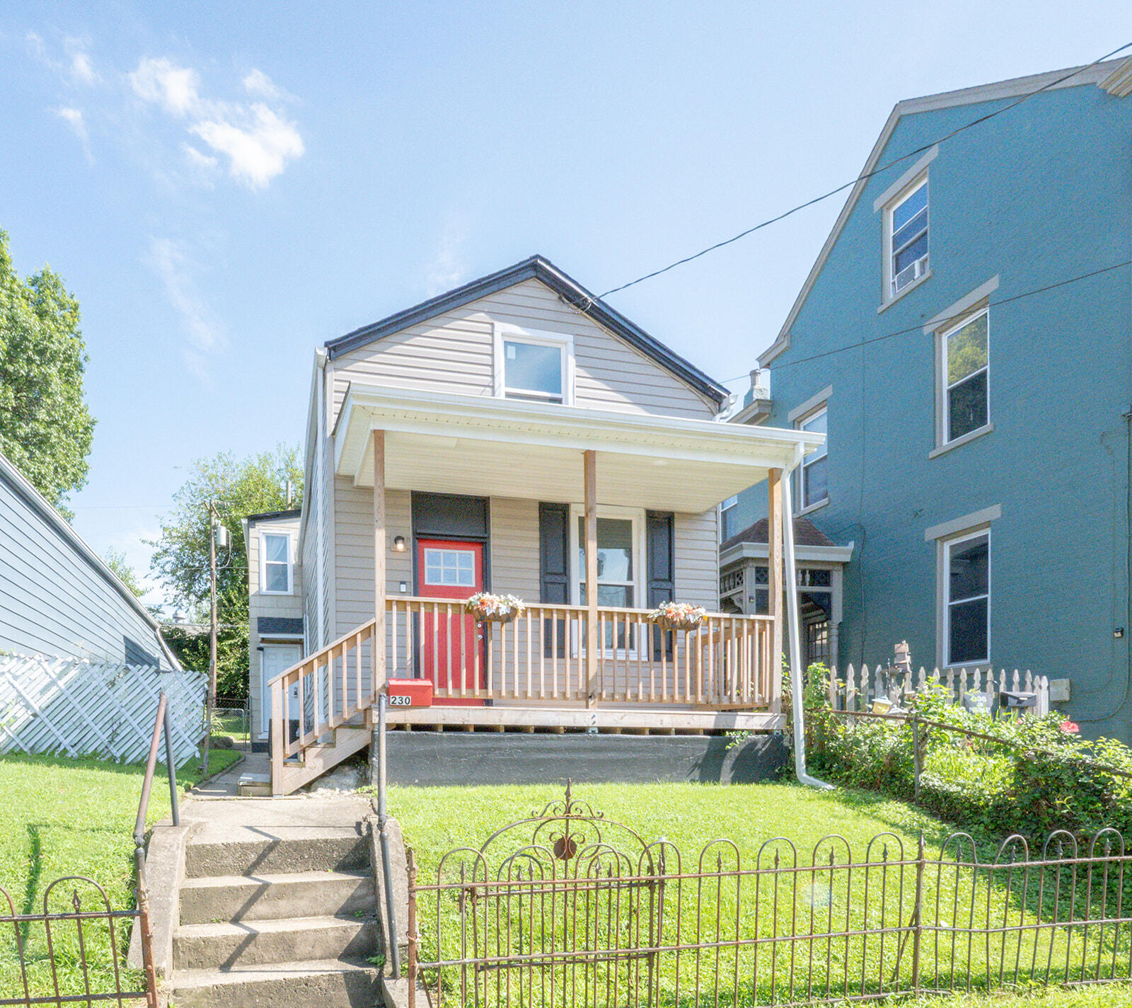 230 W 9th Street — photo