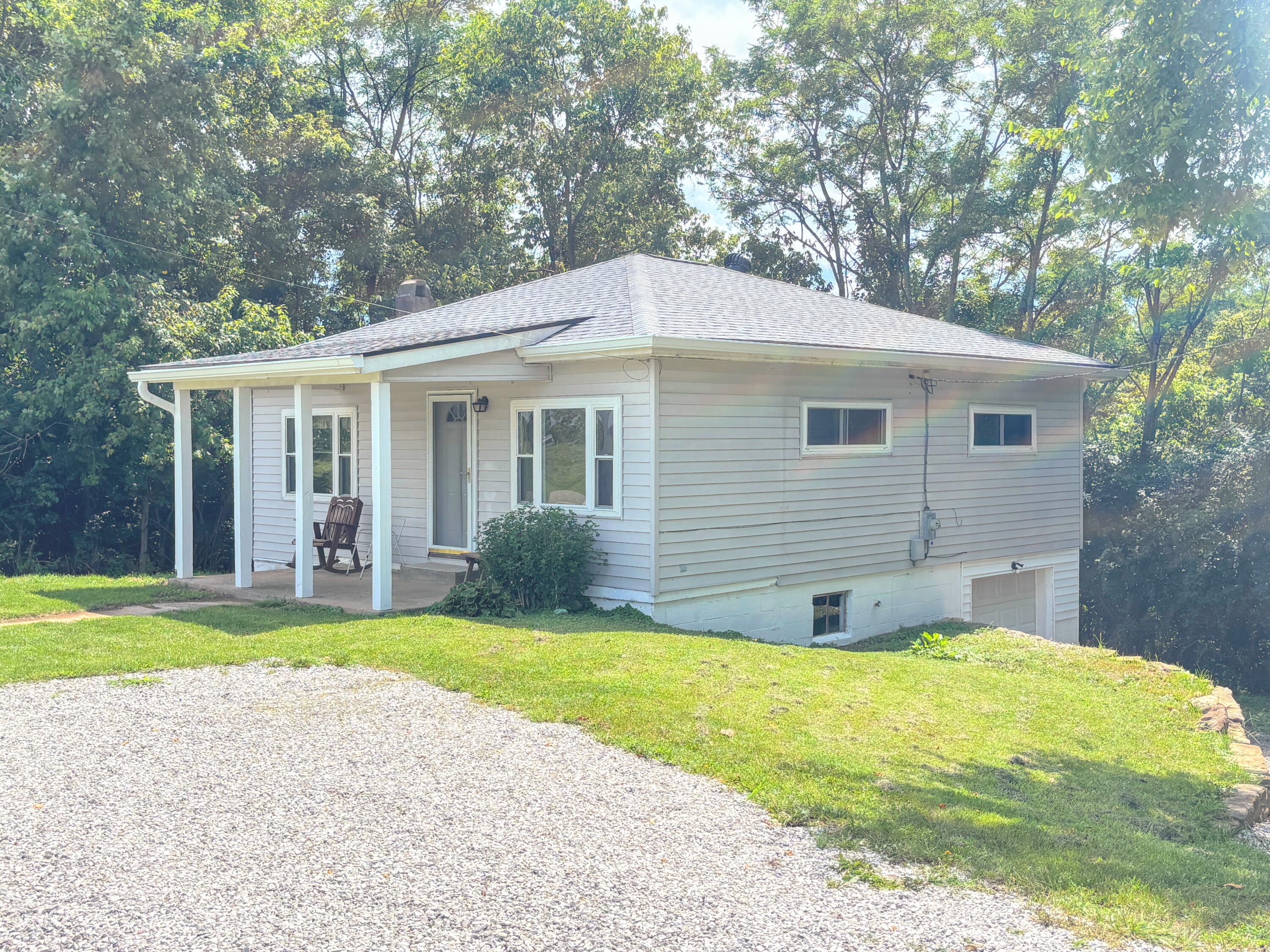 2471 Hempfling Road — photo