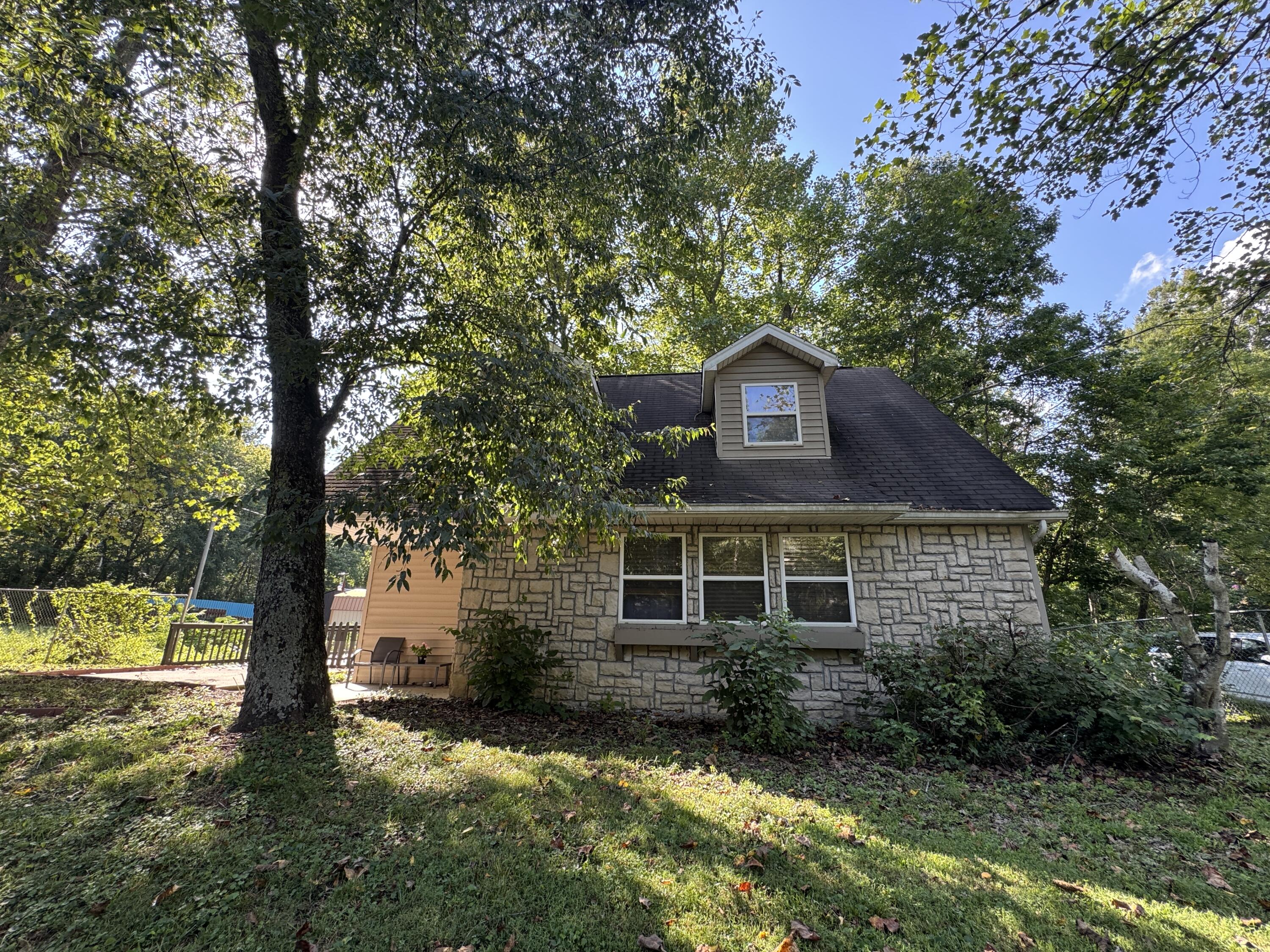 3 Dallas Drive — photo