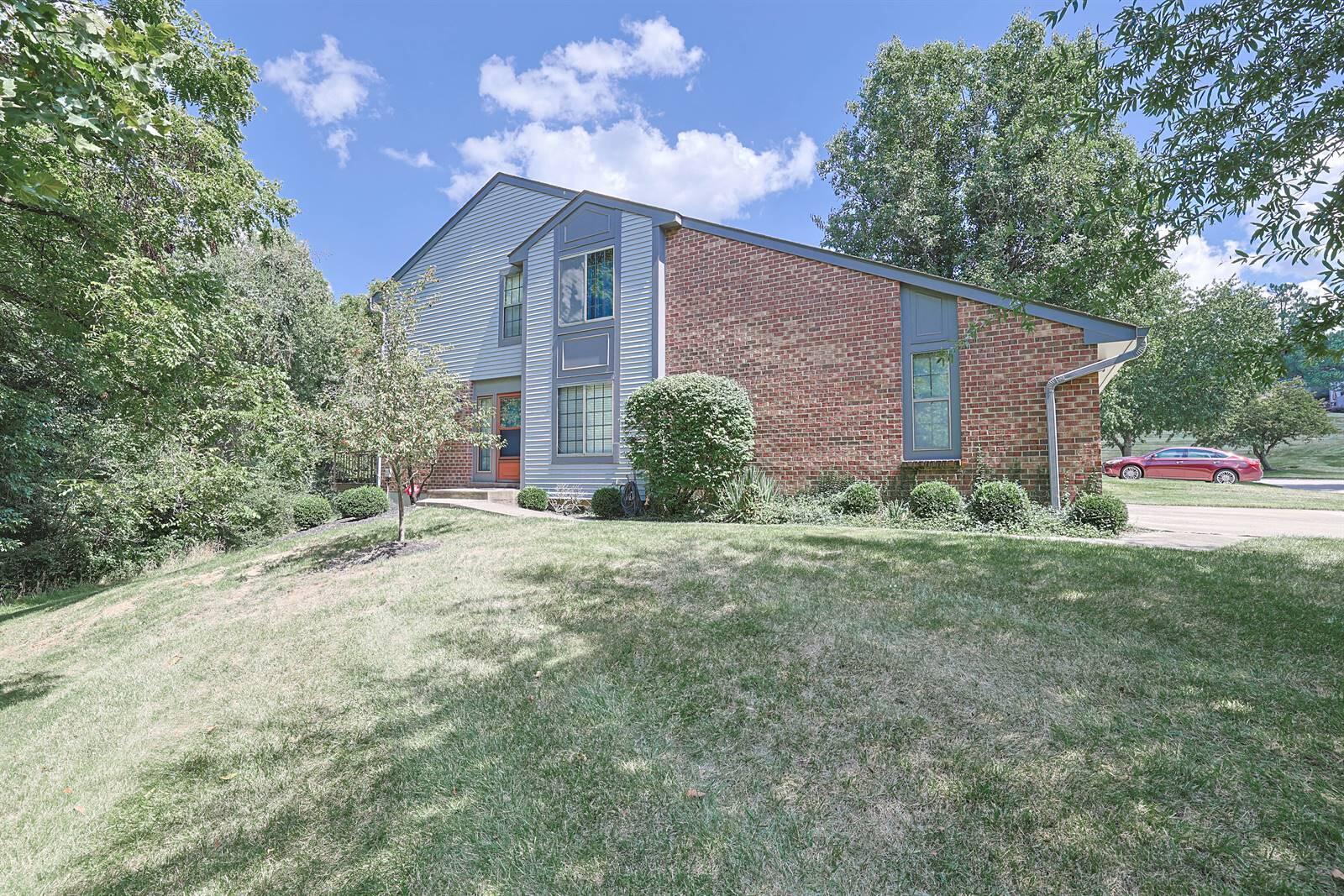 2734 Brookdale Court — photo
