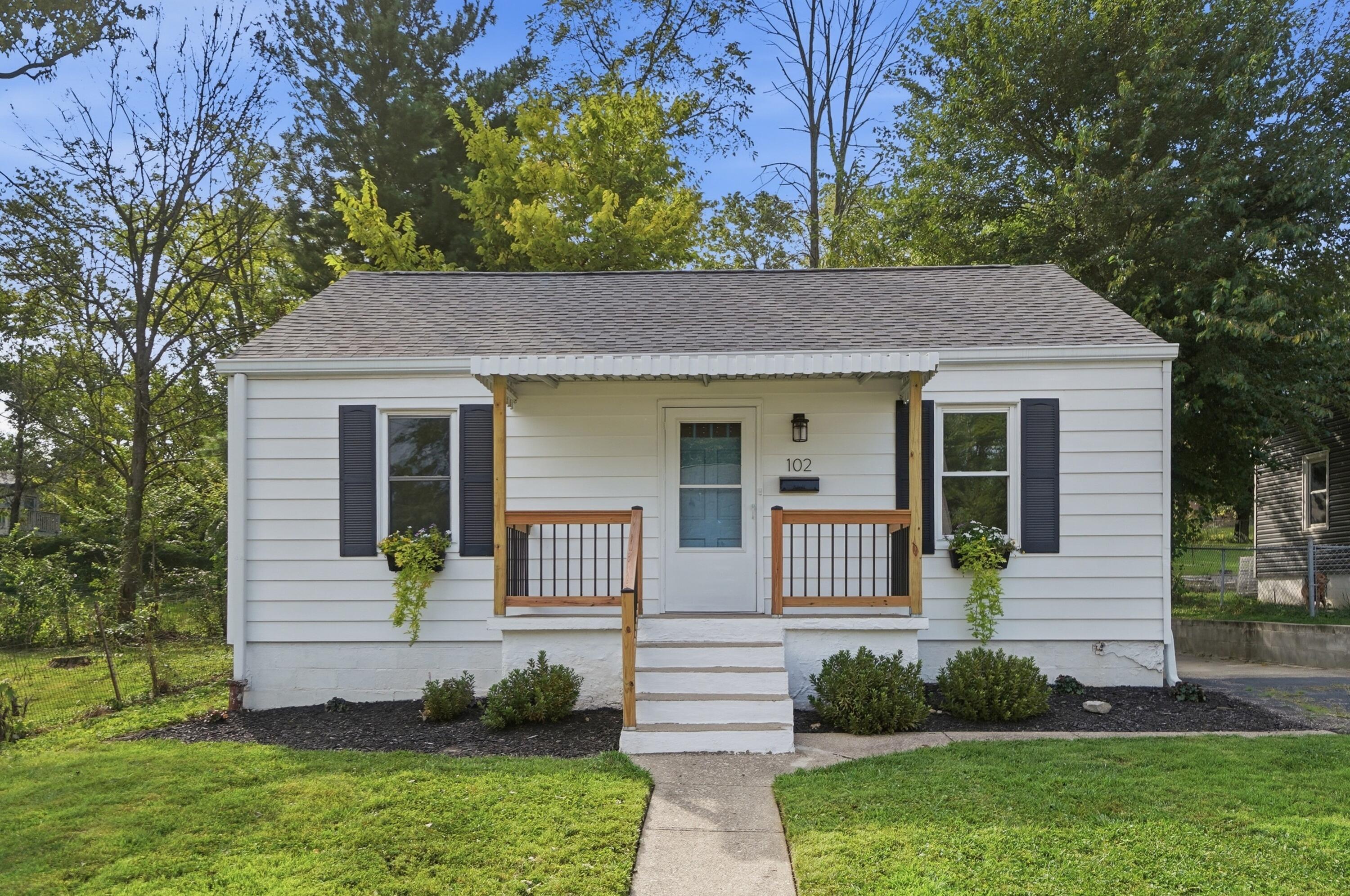 102 Valley Drive — photo
