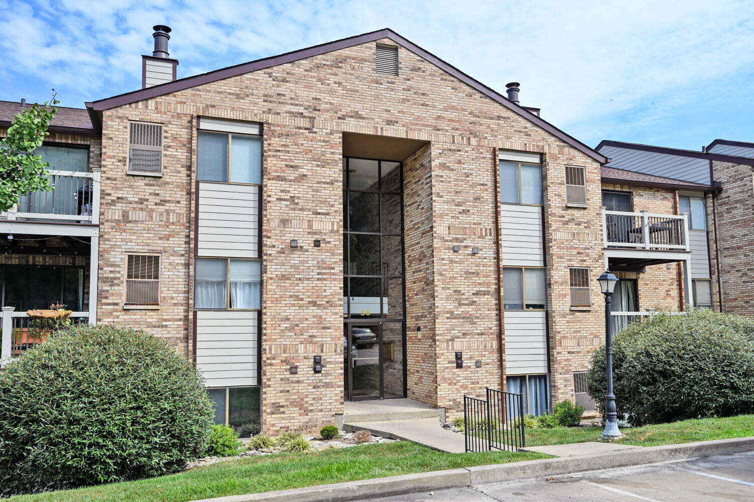 56 Woodland Hills Drive, 4 — photo