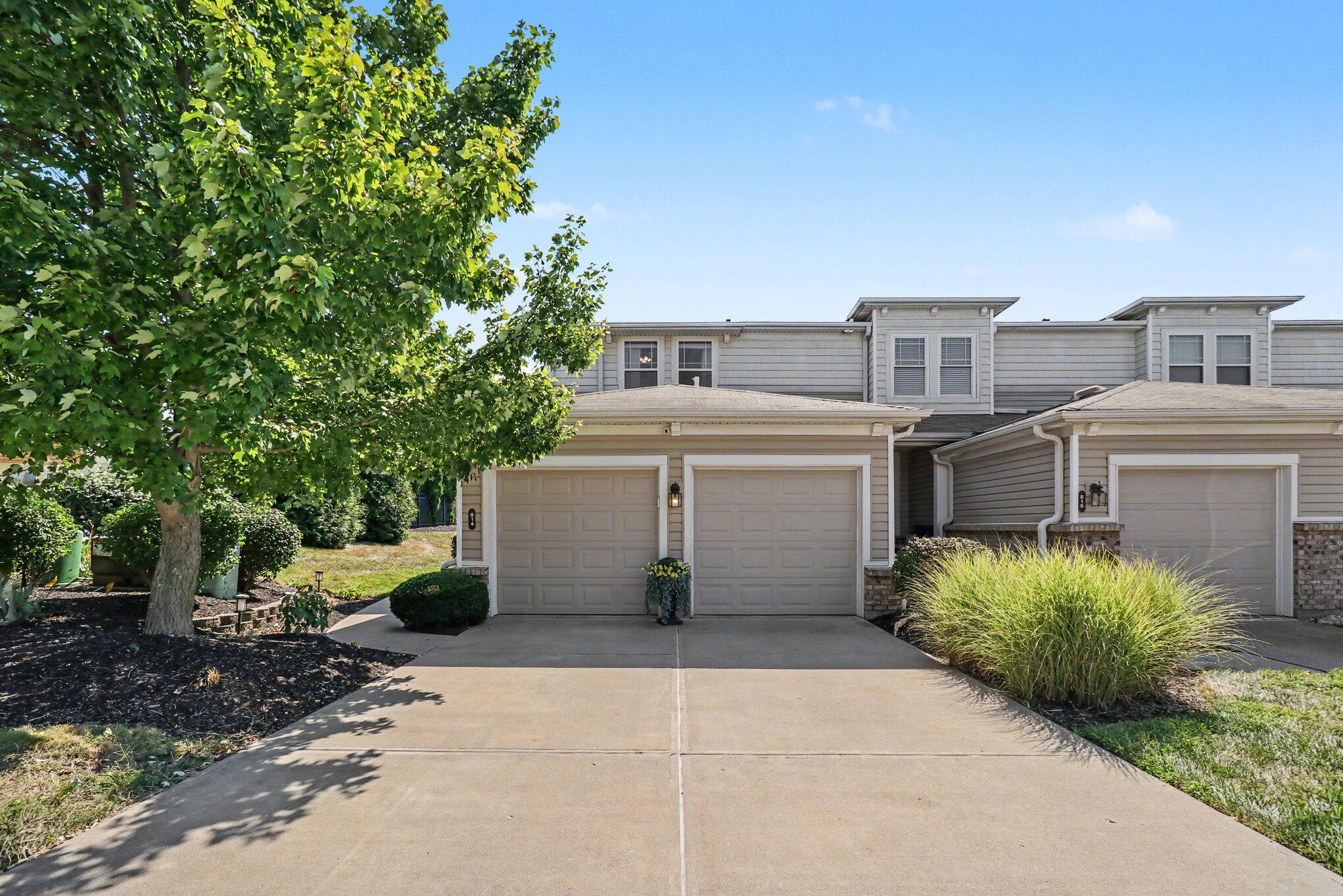 814 Foinavon Lane — photo