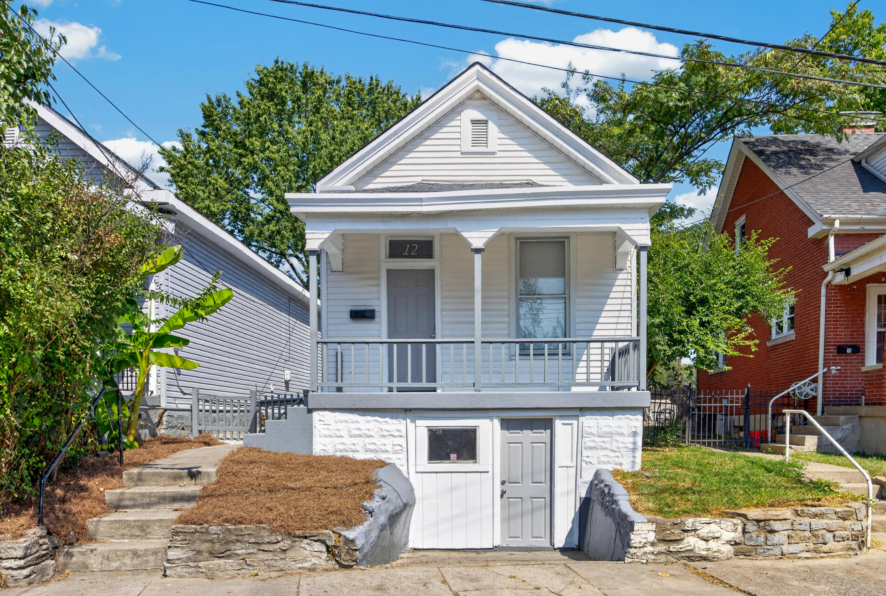 12 Catalpa Street — photo